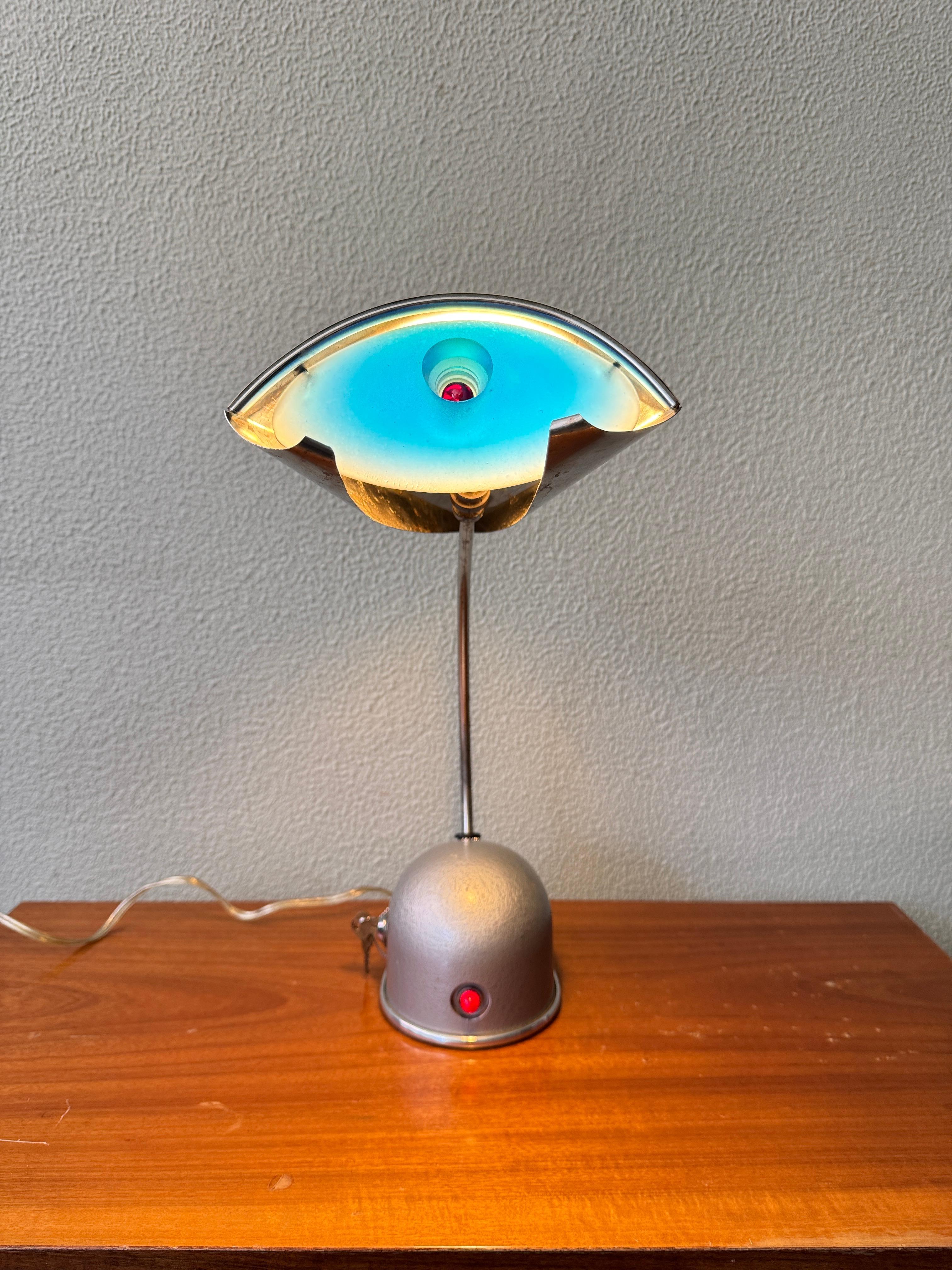 Lampe de table en verre et acier Gunmetal, Joey Manic, années 1990 en vente 3