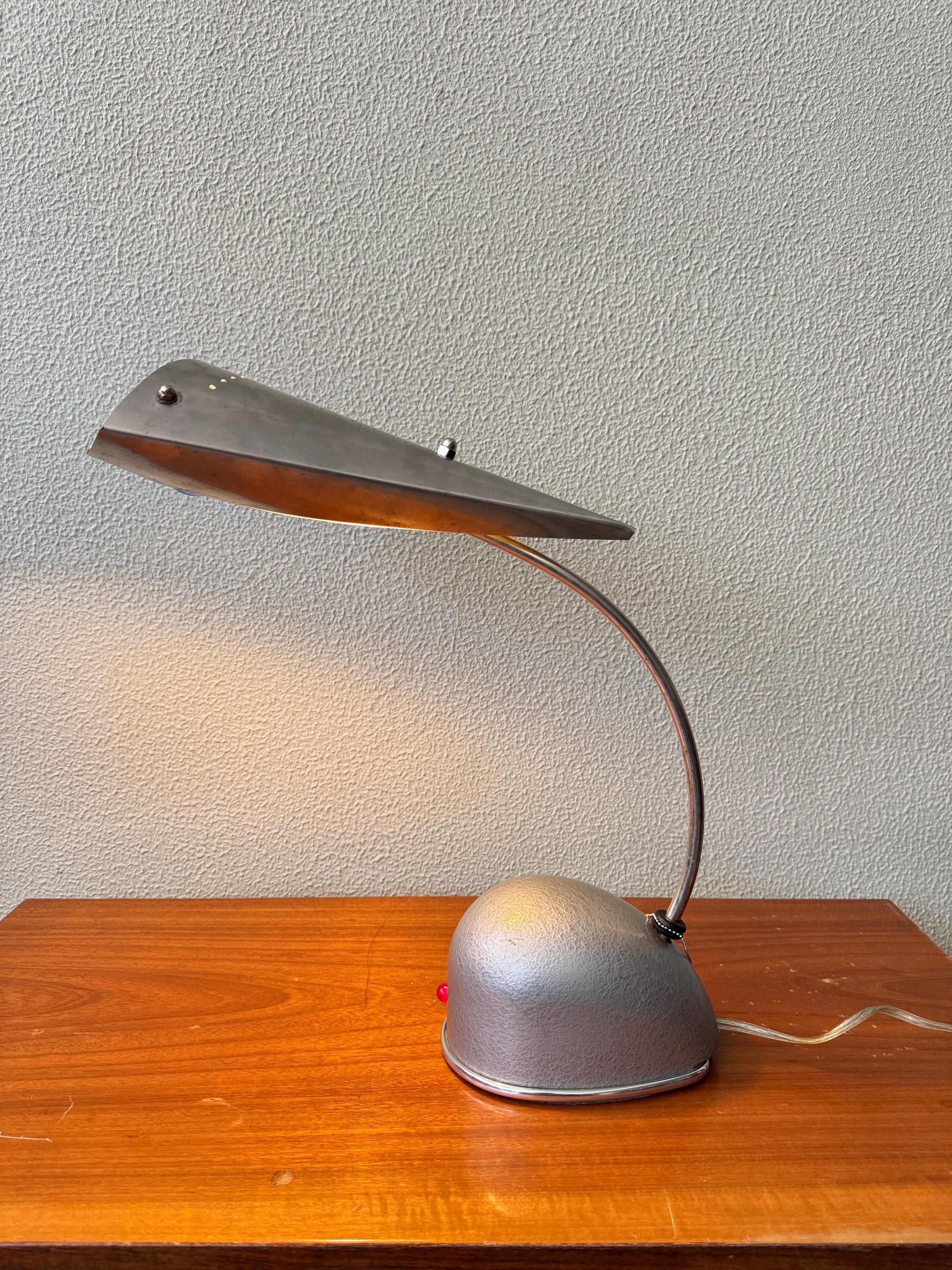 Lampe de table en verre et acier Gunmetal, Joey Manic, années 1990 en vente 1