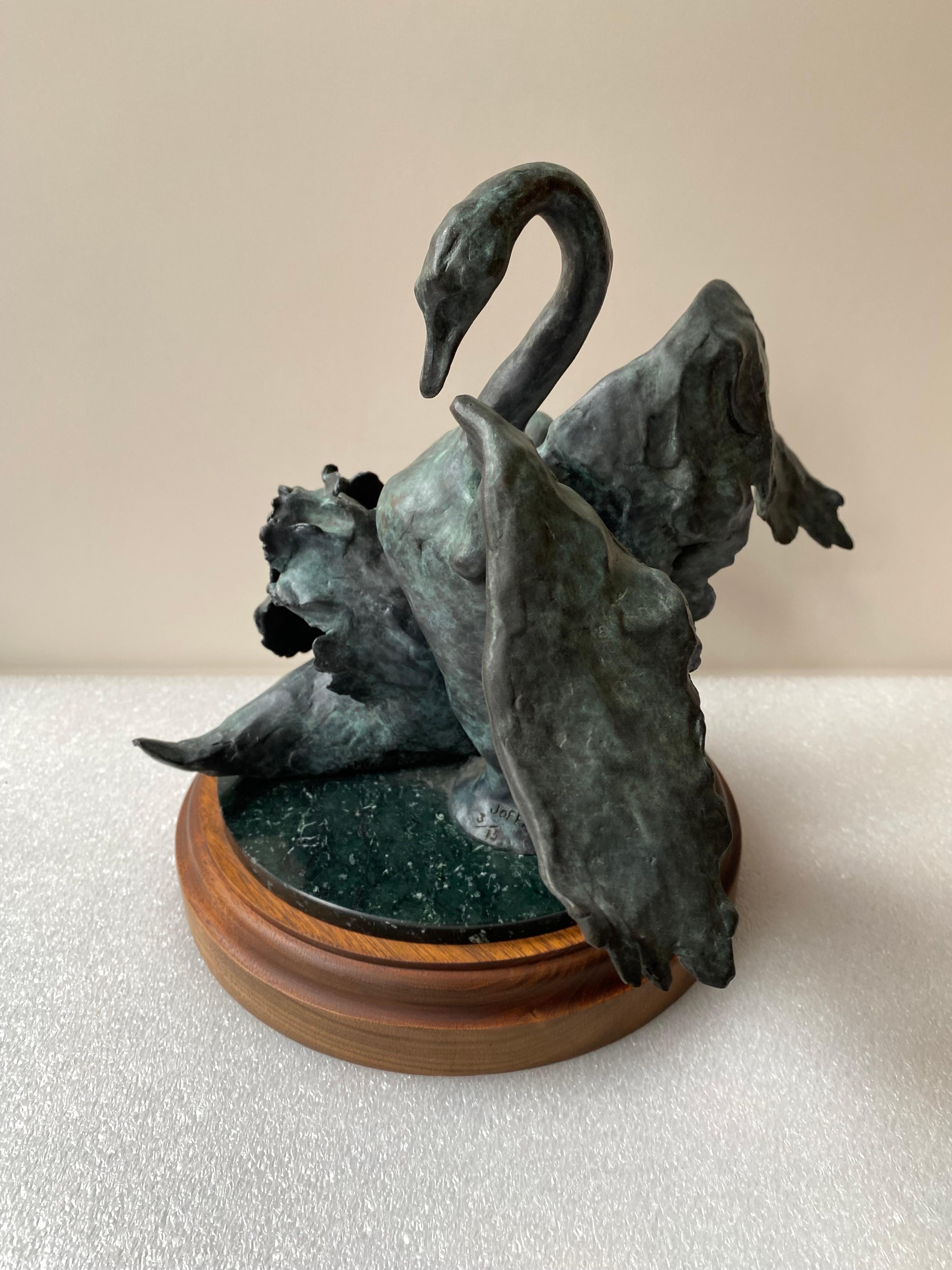 Joffa Kerr 3/15 Bronze Swans In Good Condition For Sale In Philadelphia, PA