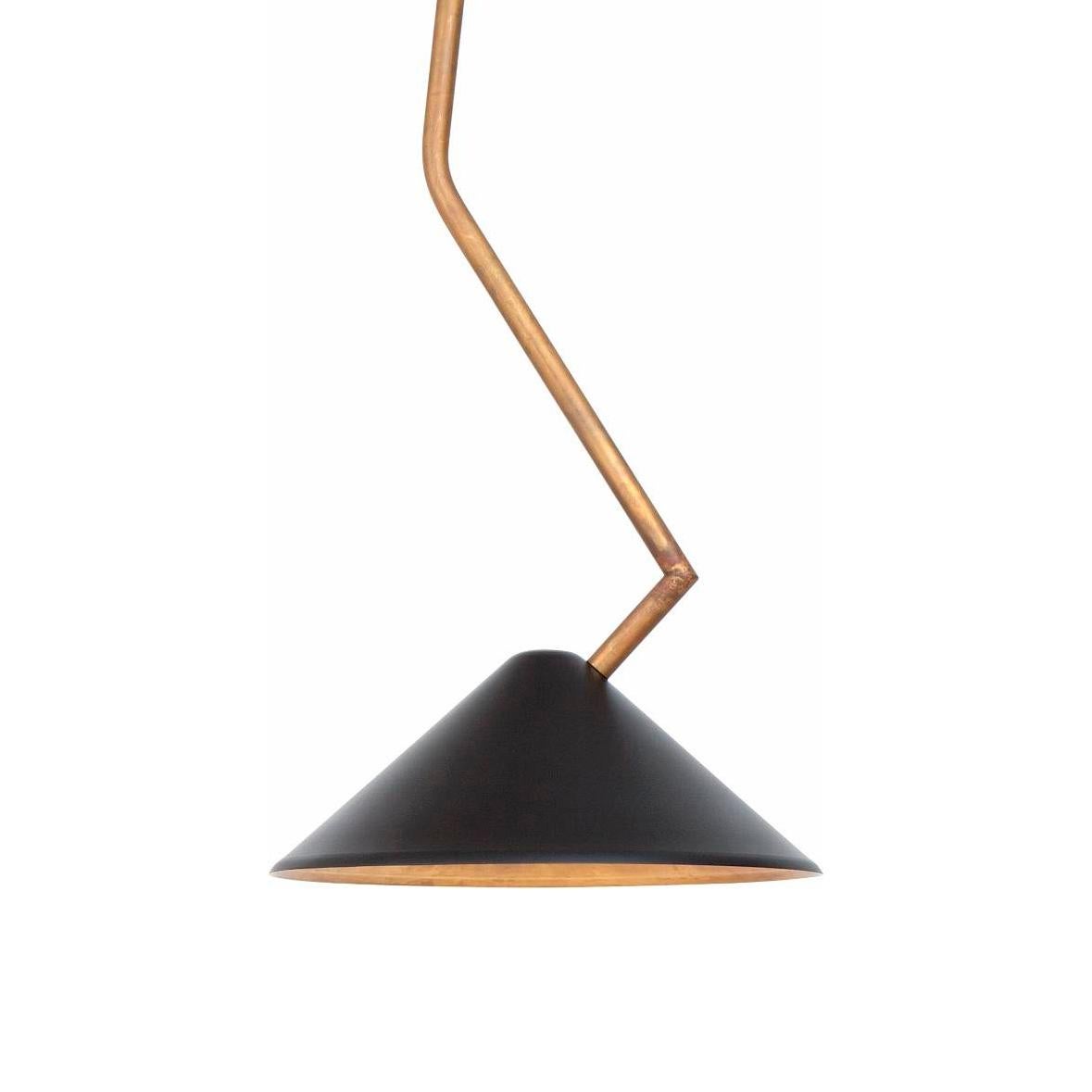 Ceiling lamp designed by Johan Carpner manufactured by Konsthantverk Tyringe in Sweden.

Grenverk ceiling
Measures: D 300 mm
H 750 mm
LED 5 W dimmable
Ceiling cup, hook mounted
3427-7 raw brass/black (one)

This lamp is wired for Europe, if used in