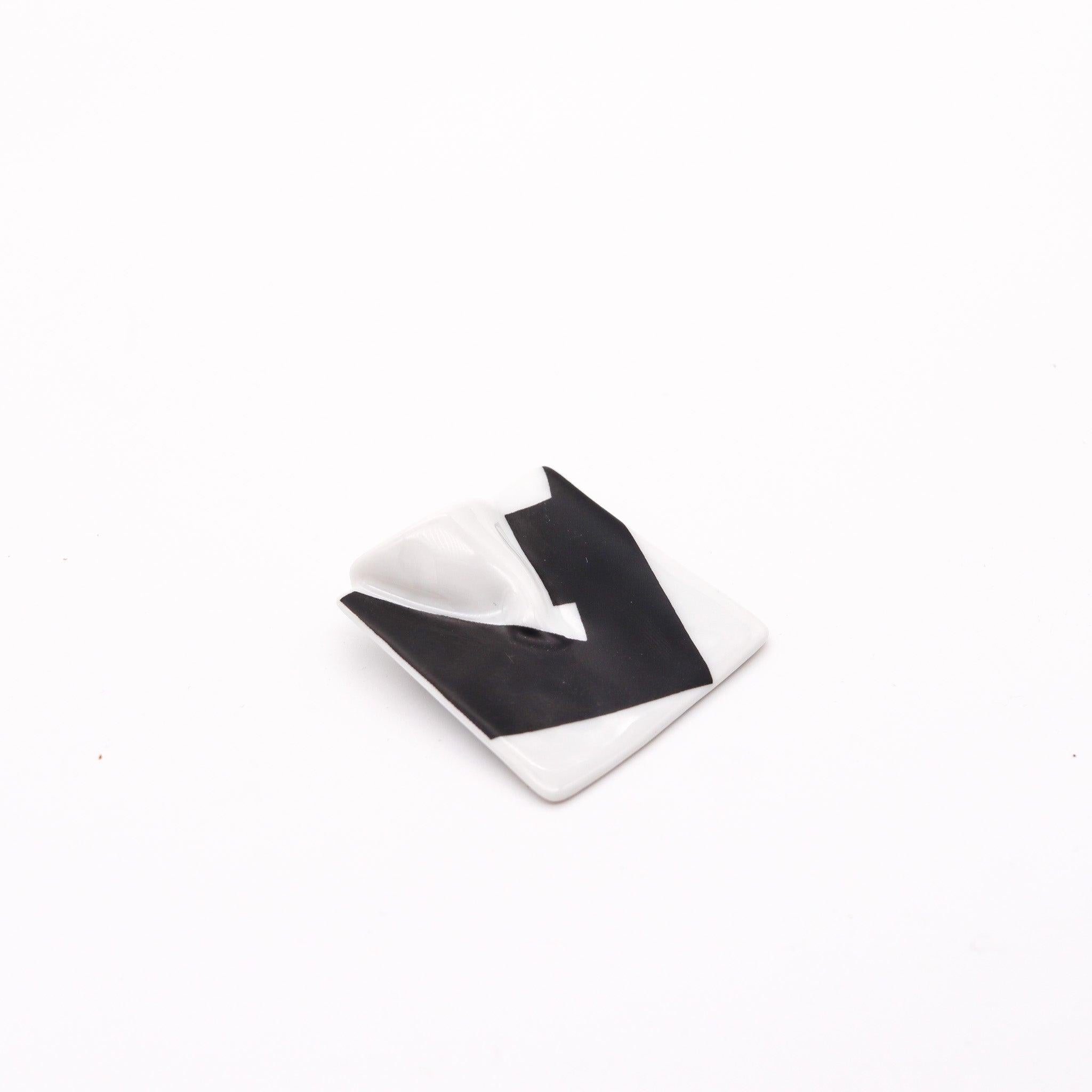 Modernist JOHAN GERARD VAN LOON 1970 Rosenthal Studio Line Brooch In Black & White Porcela For Sale