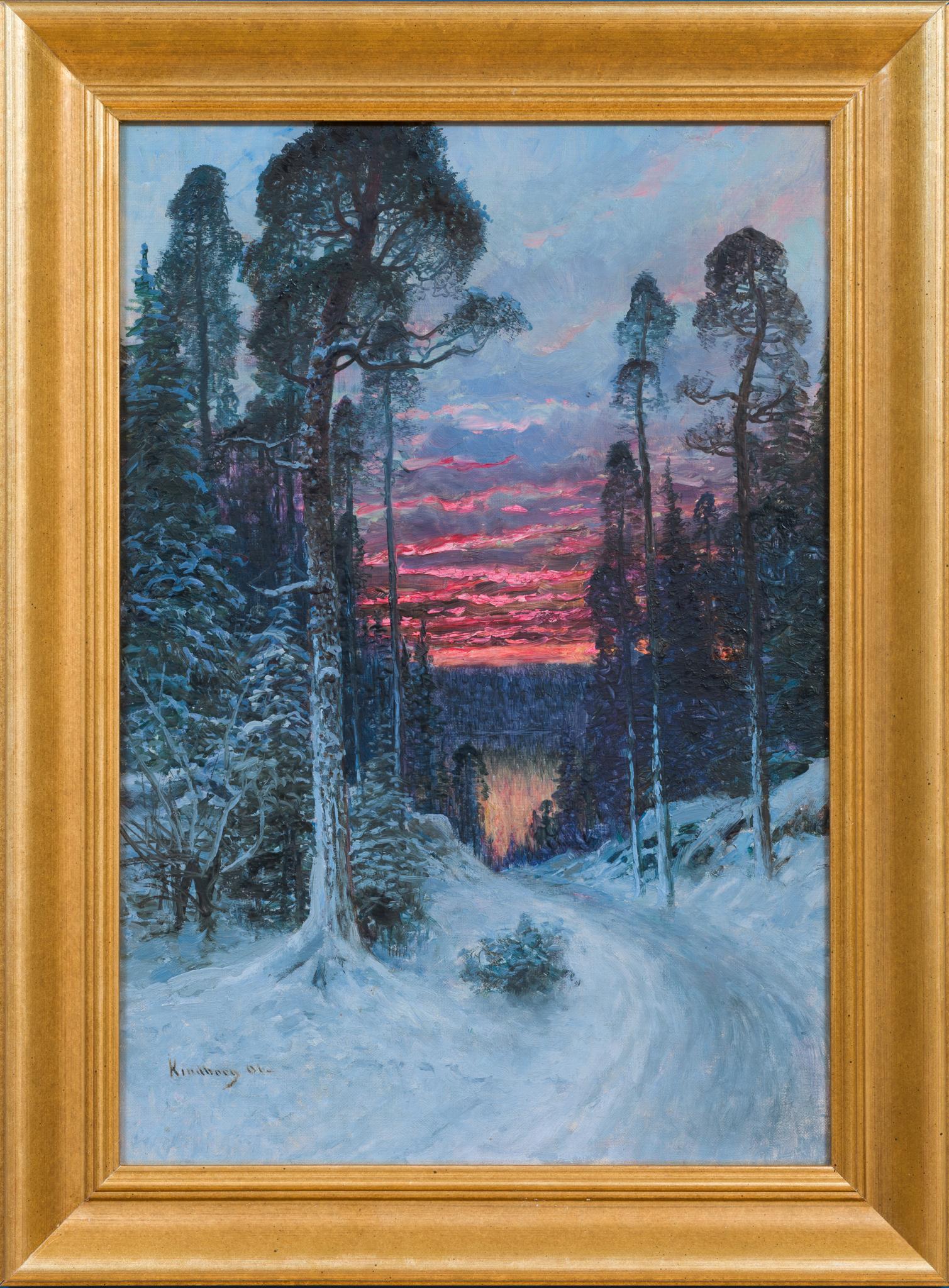 Strada forestale innevata al tramonto: una rara scena di inverno nordico in vendita 4