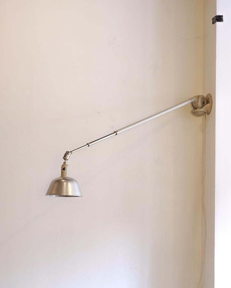 Johan Petter Johansson Mid-Century Modern Triplex Telescopic Lamp

Circa 1930

58.5L x 125L retracted