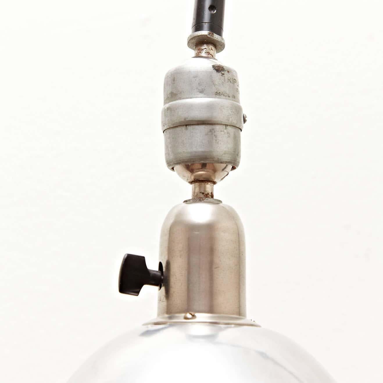 Mid-Century Modern Johan Petter Johansson Lampe murale industrielle Triplex en métal vert, circa 1930 en vente
