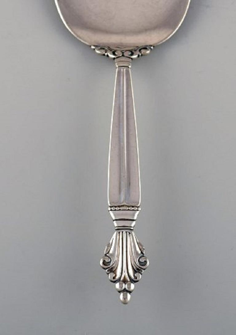 Johan Rohde for Georg Jensen. Large and early Acanthus serving spade in all sterling silver. Dated 1928.
Measures: Length 20.5 cm.
Stamped.
In excellent condition.
Our skilled Georg Jensen silversmith / jeweler can polish all silver and gold so