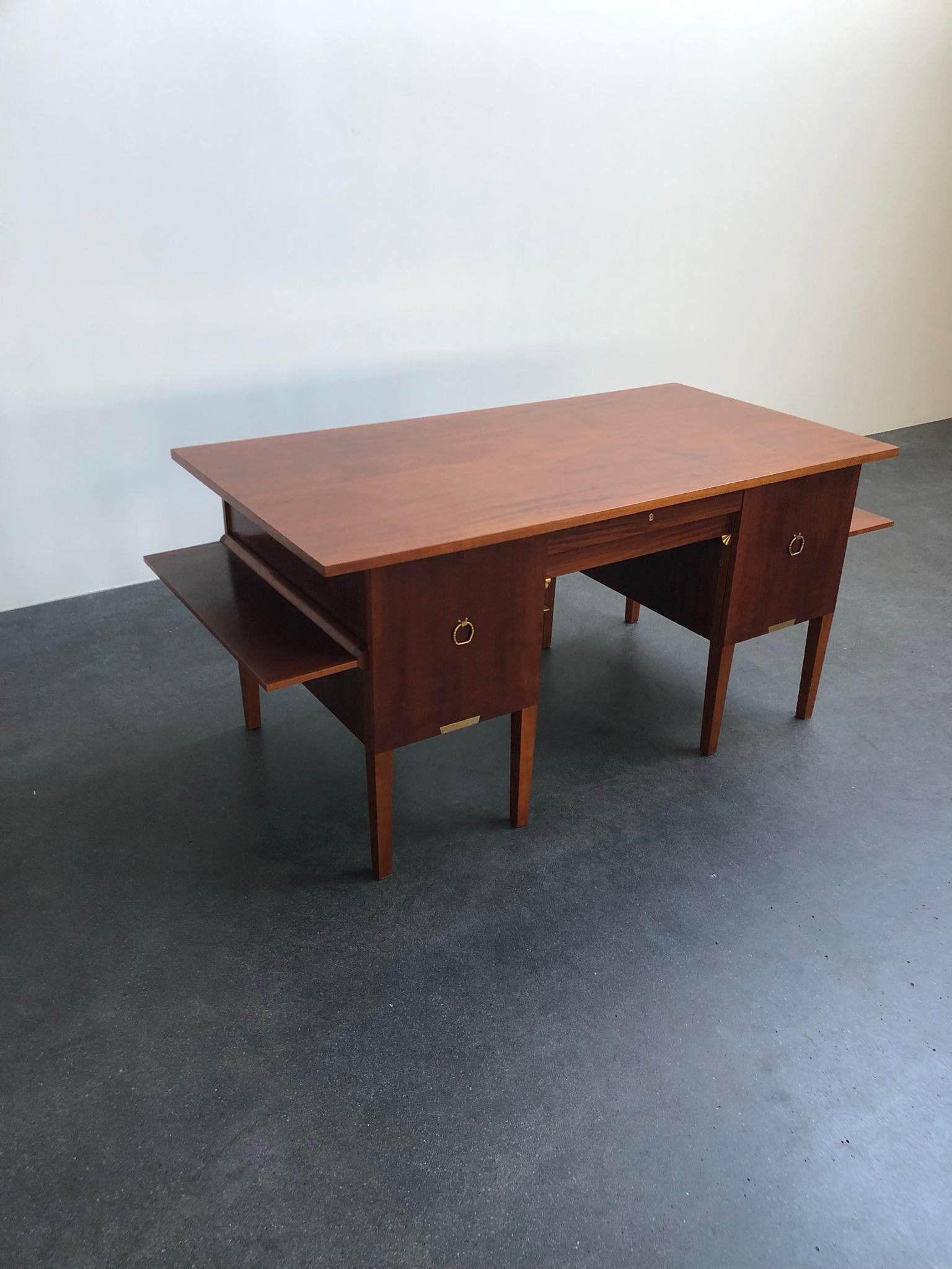 Johan Rohde Unique Desk in Mahogany and Brass For Sale 3