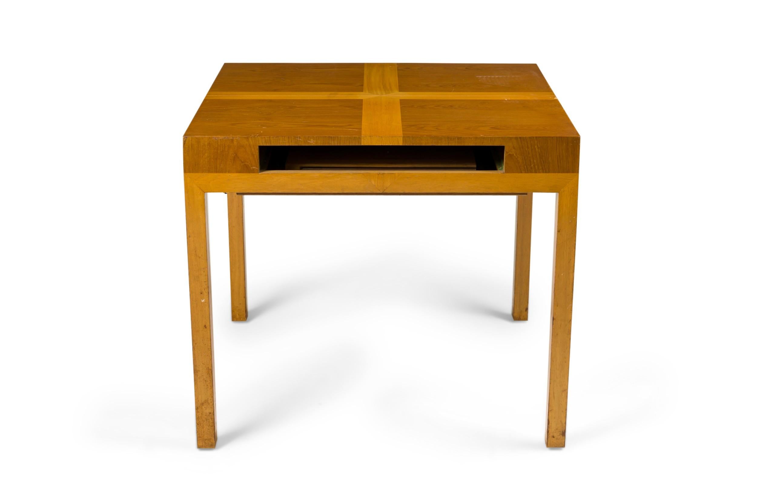 Fait main Johan Tapp pour Gumps Table de jeu et de salle à manger scandinave du milieu du siècle dernier en vente
