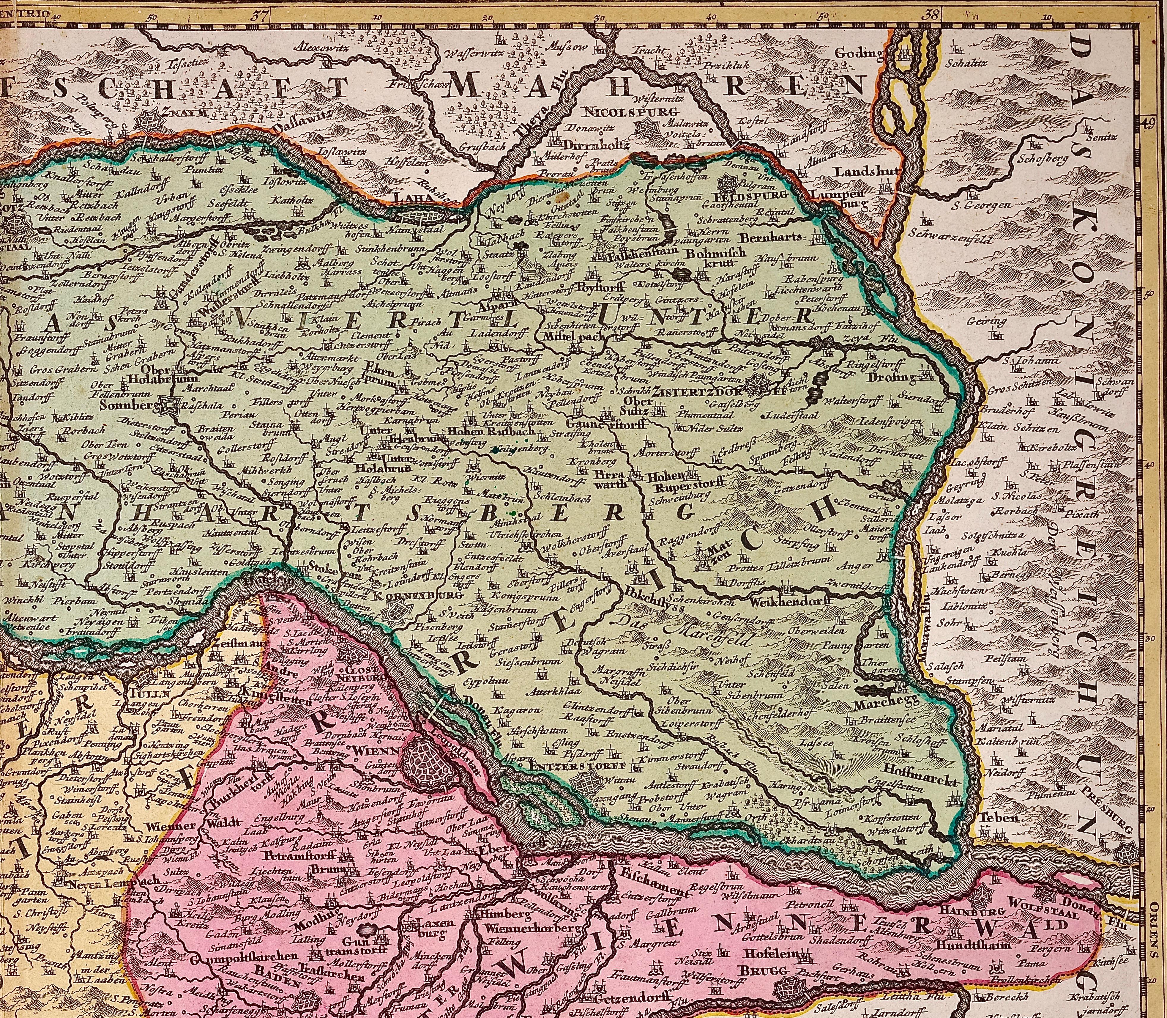Handgefärbte Homann-Karte von Österreich aus dem 18. Jahrhundert, einschließlich Wien und der Dänemark (Braun), Landscape Print, von Johann Baptist Homann