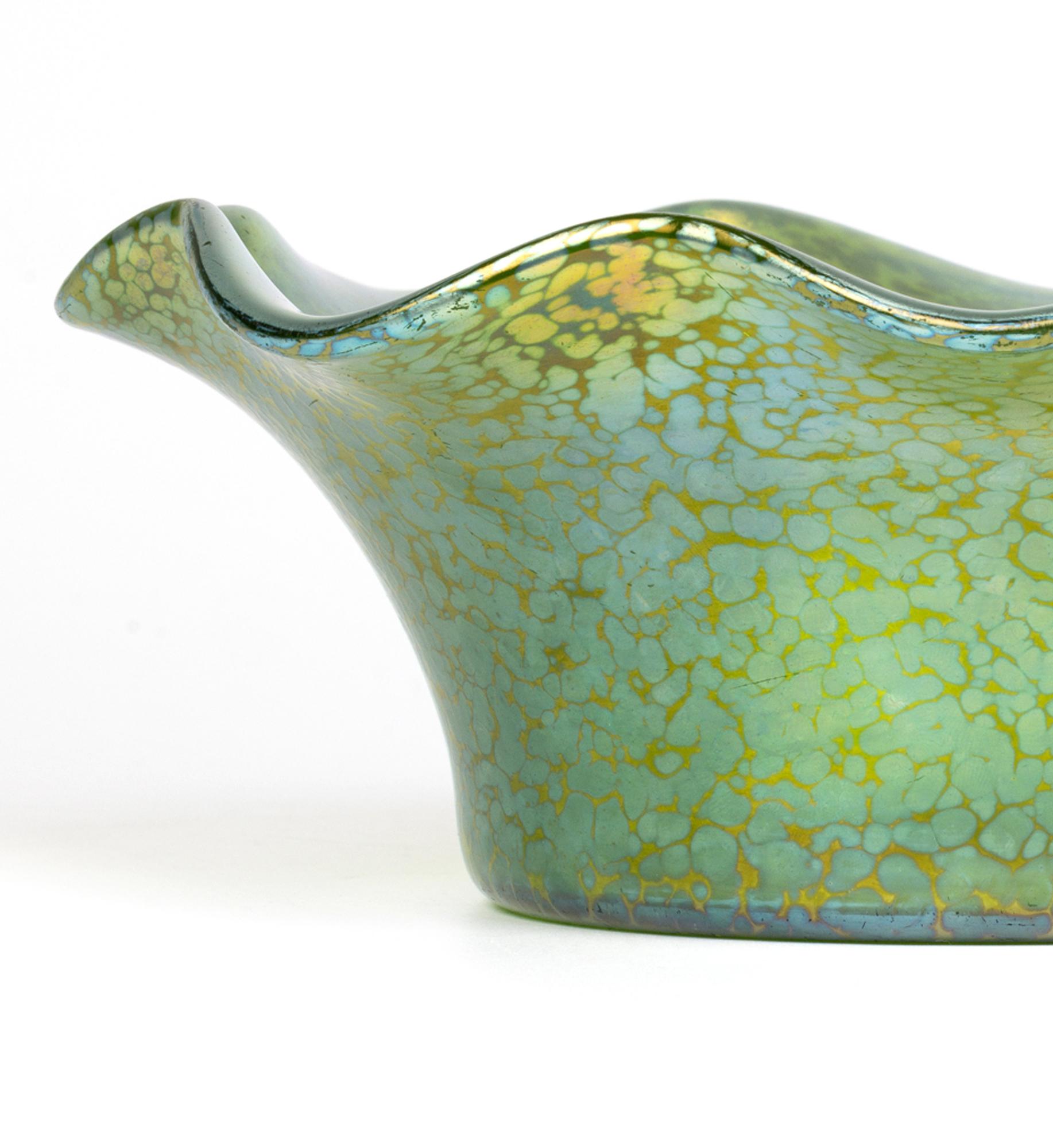 Art Nouveau Johann Loetz Witwe Green Papillon Large Iridescent art Glass Bowl For Sale