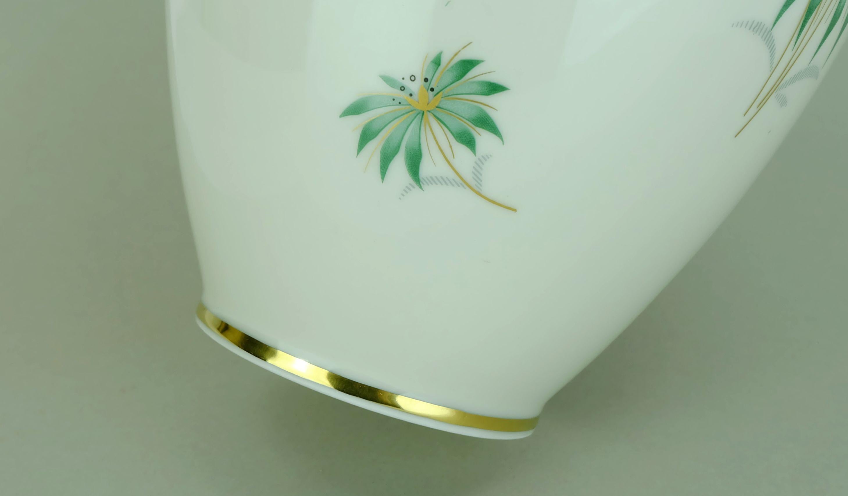 johann seltmann mid century porcelain VASE with outstanding floral decor 1950s For Sale 3