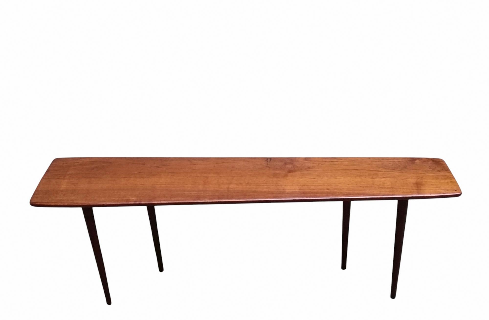 Mid-Century Modern Johannes AAsbjerg Tavolino in Teak, Danimarca 1950s en vente