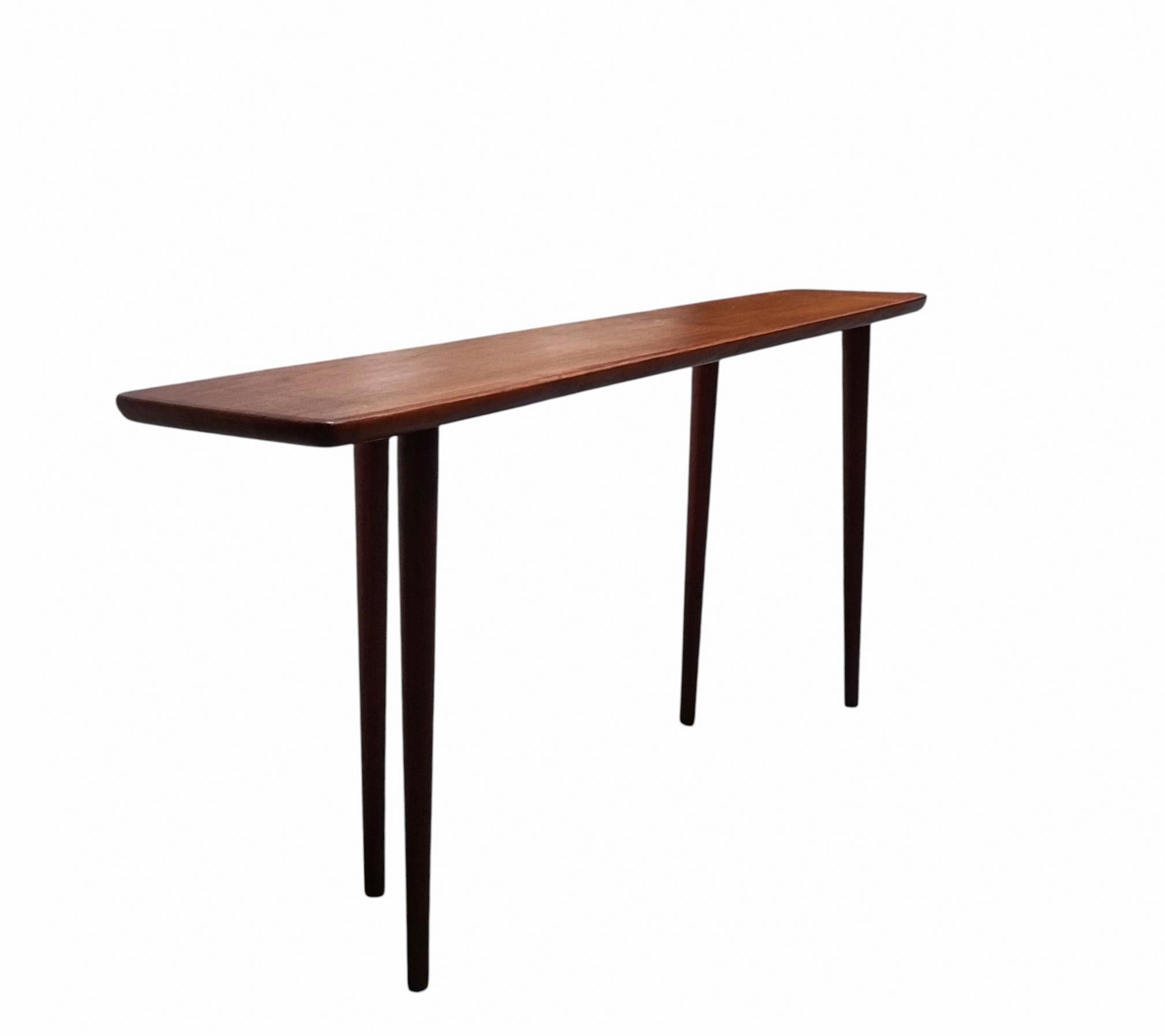 Danois Johannes AAsbjerg Tavolino in Teak, Danimarca 1950s en vente