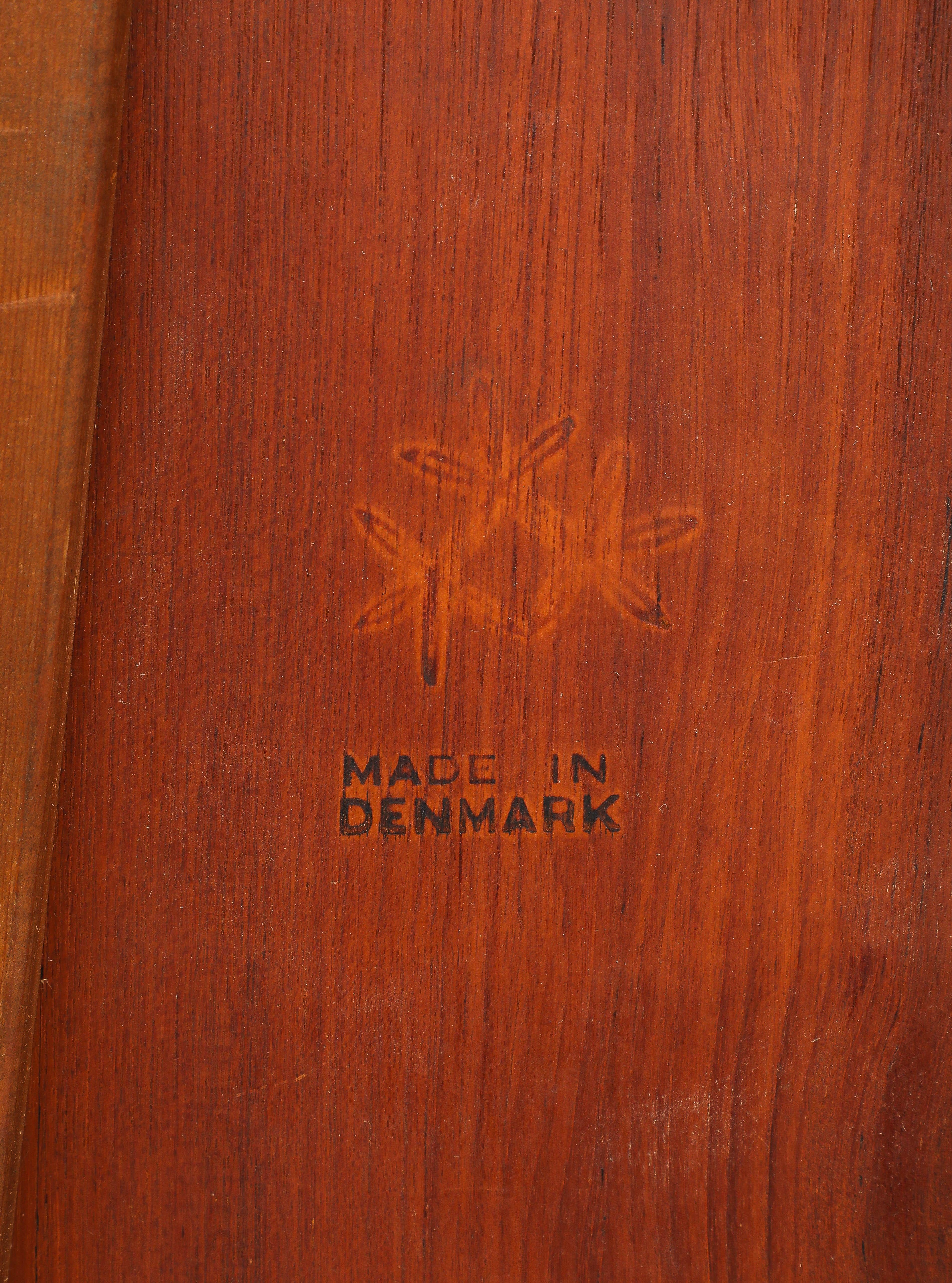 Johannes Aasbjerg Triangle Beistelltische aus Teakholz im Angebot 7