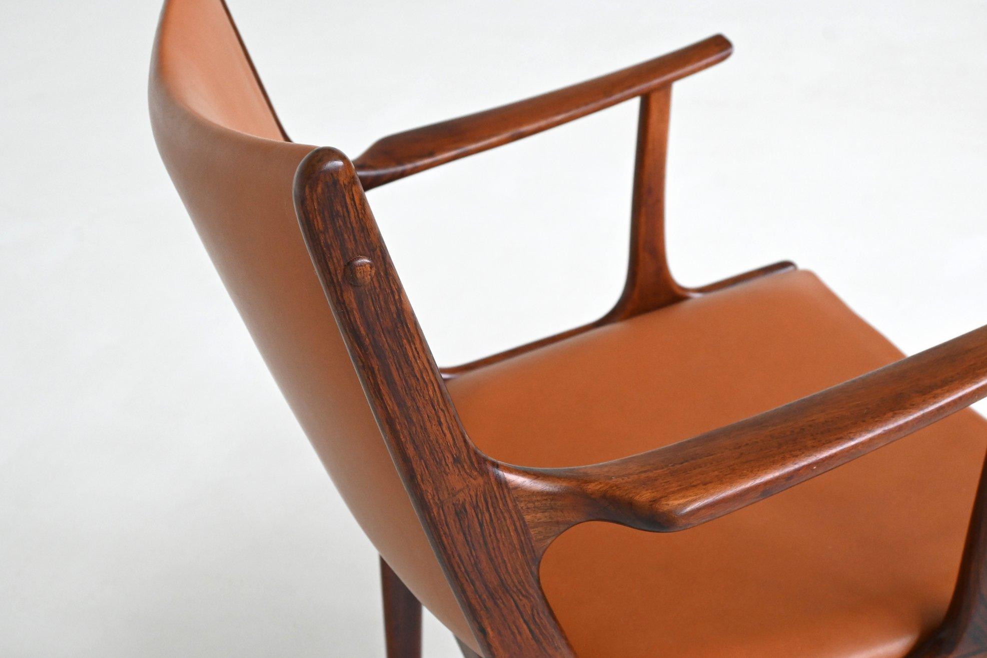 Johannes Andersen armchair in rosewood Uldum Mobelfabrik 1960 For Sale 3