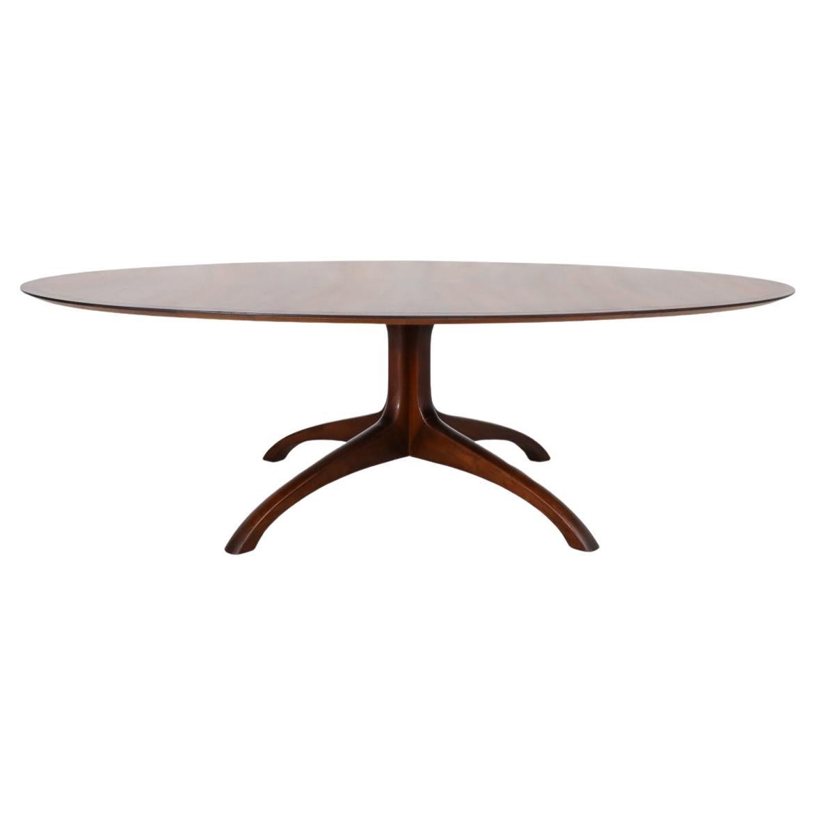 Table basse ovale en palissandre attribuée à Johannes Andersen avec base à piédestal en vente