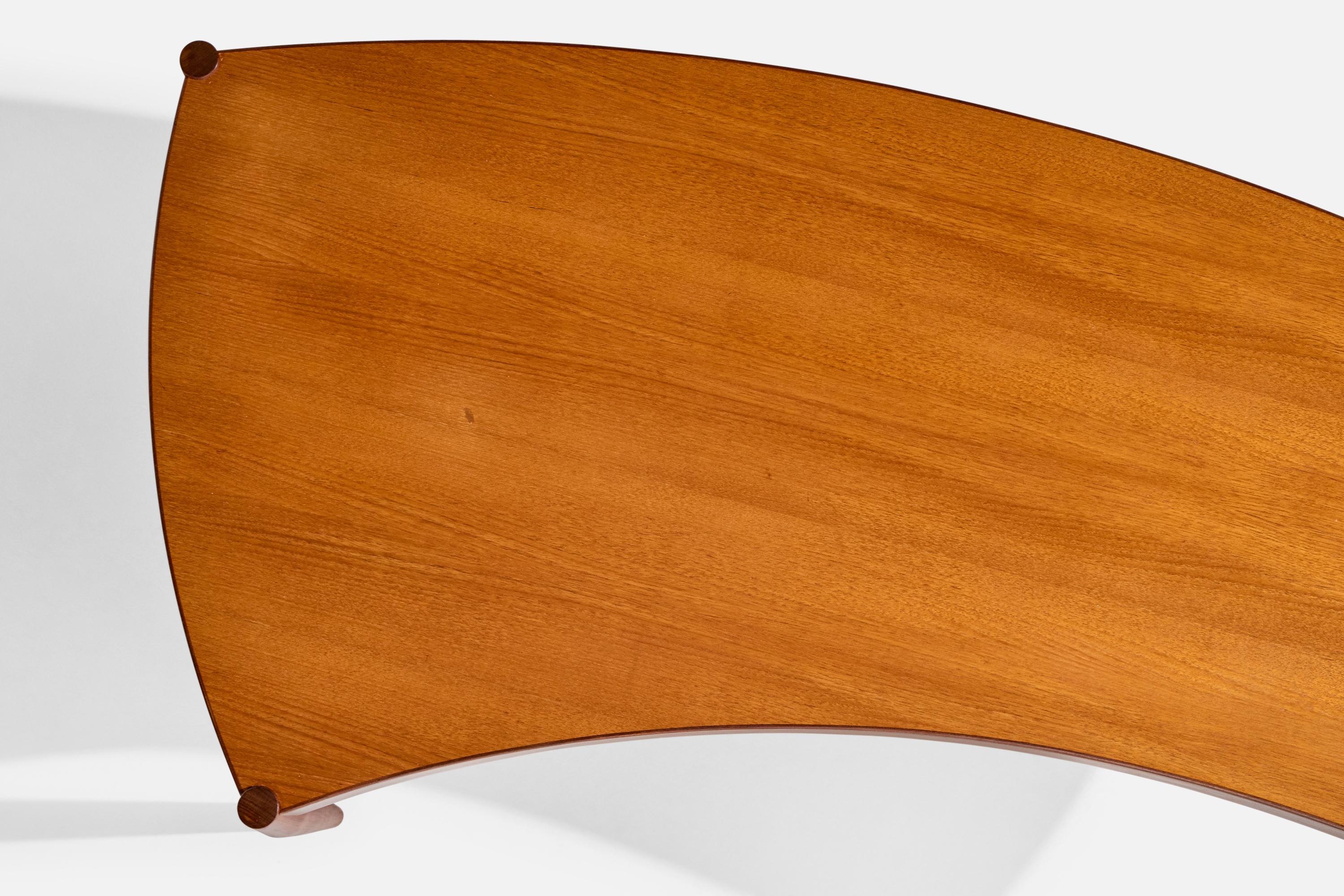 Johannes Andersen Attribution, table basse, teck, Suède, années 1950 en vente 6