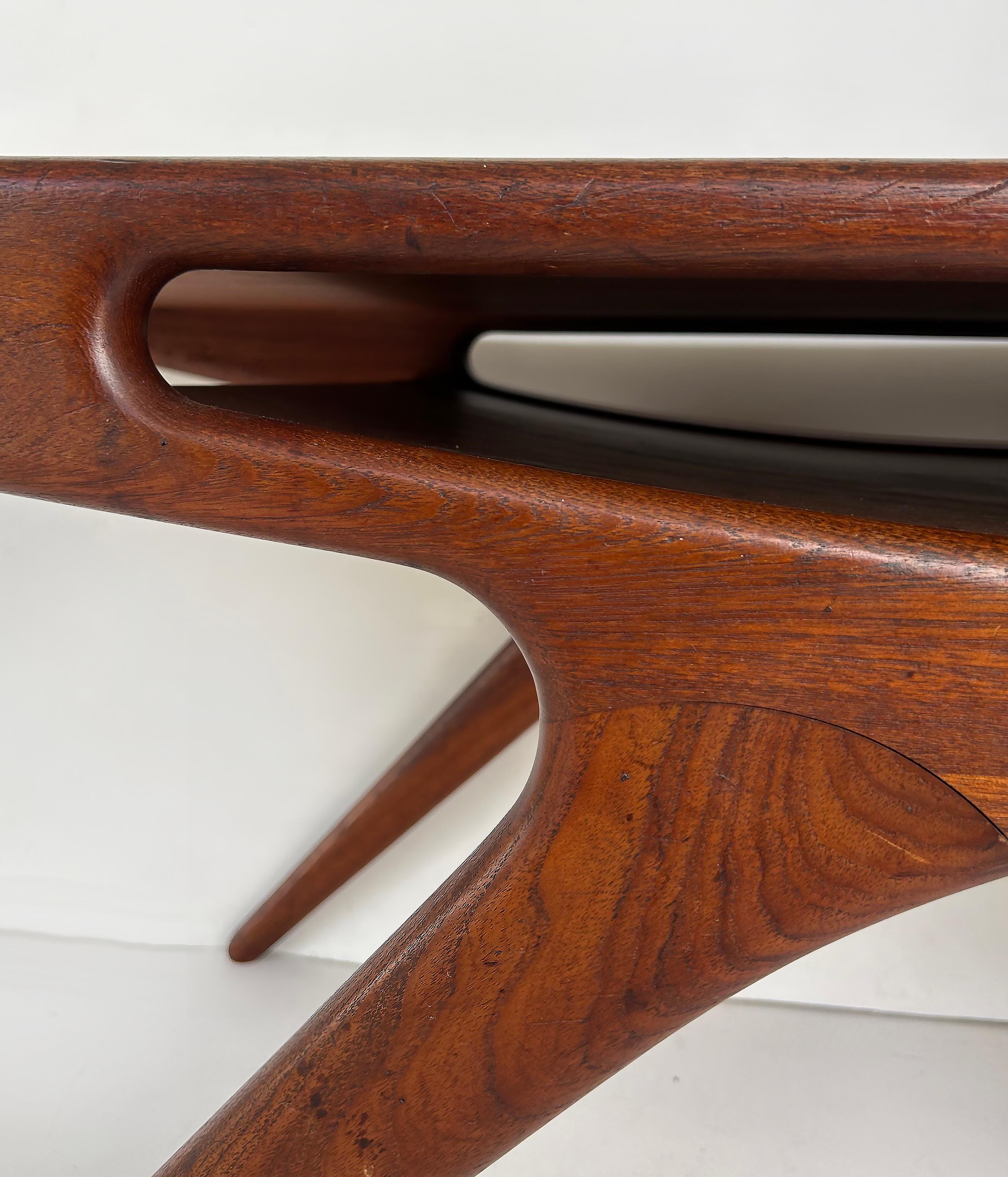Johannes Andersen CFC Silkebørg Smile Coffee Table, 1950s Denmark In Good Condition For Sale In Miami, FL
