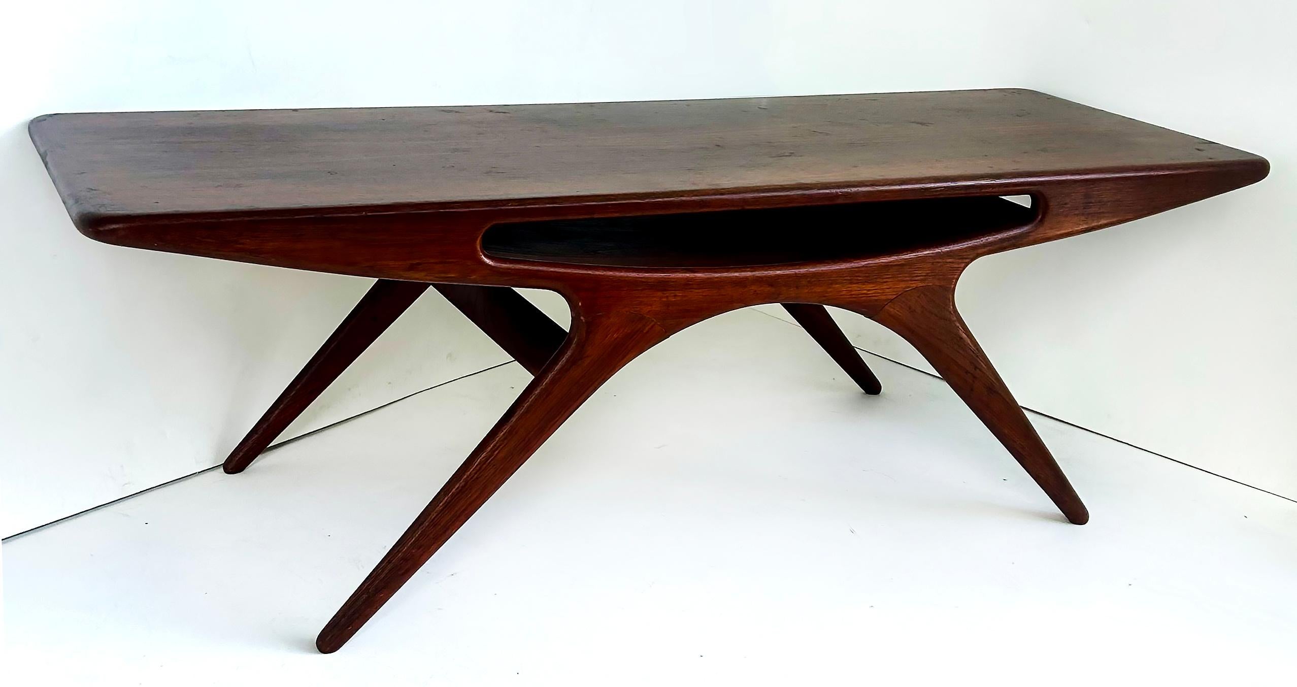 Mid-20th Century Johannes Andersen CFC Silkebørg Smile Coffee Table, 1950s Denmark For Sale
