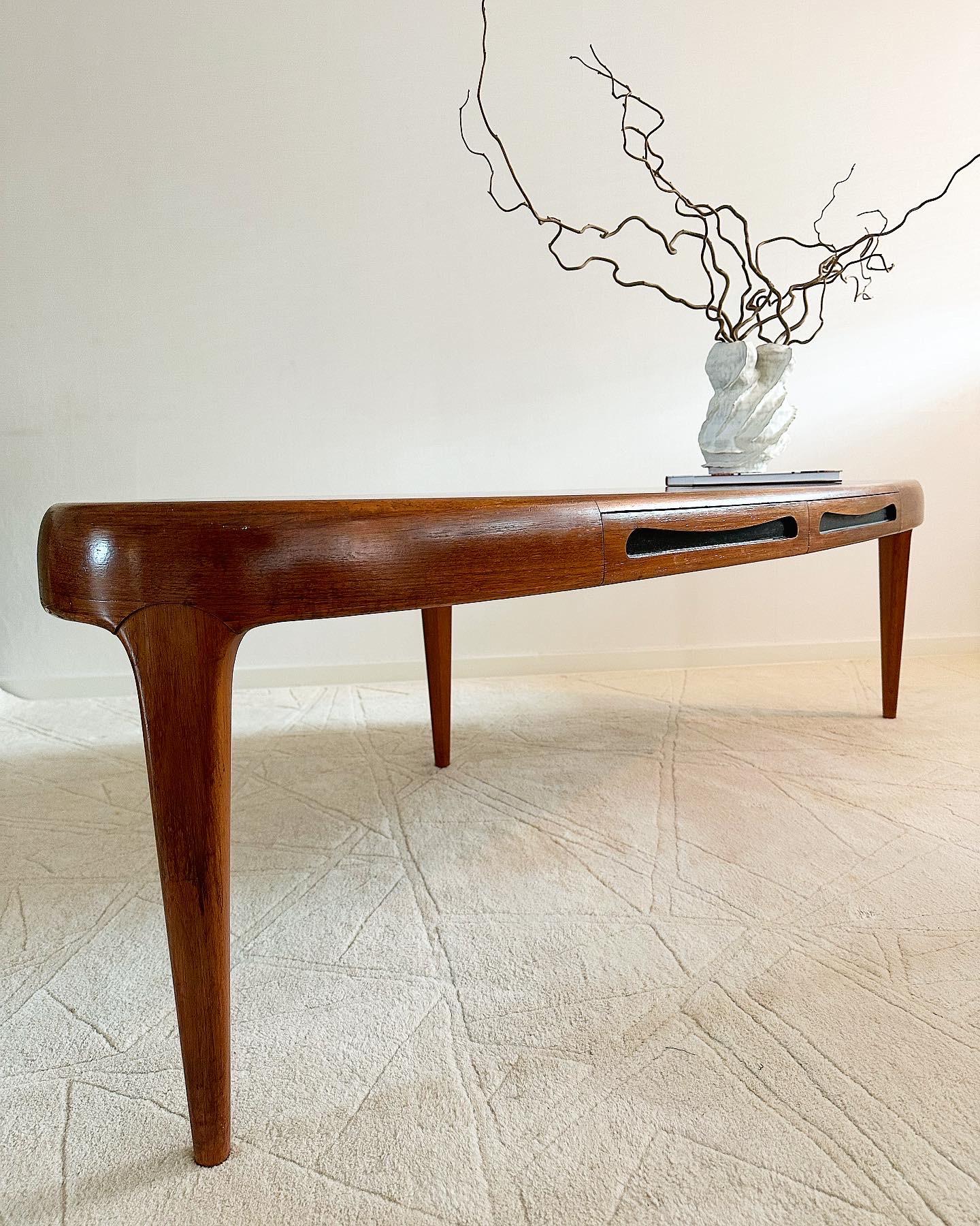 Johannes Andersén, Coffee Table, ”Capri” for Trensum, Danish Design In Good Condition In Säffle, SE