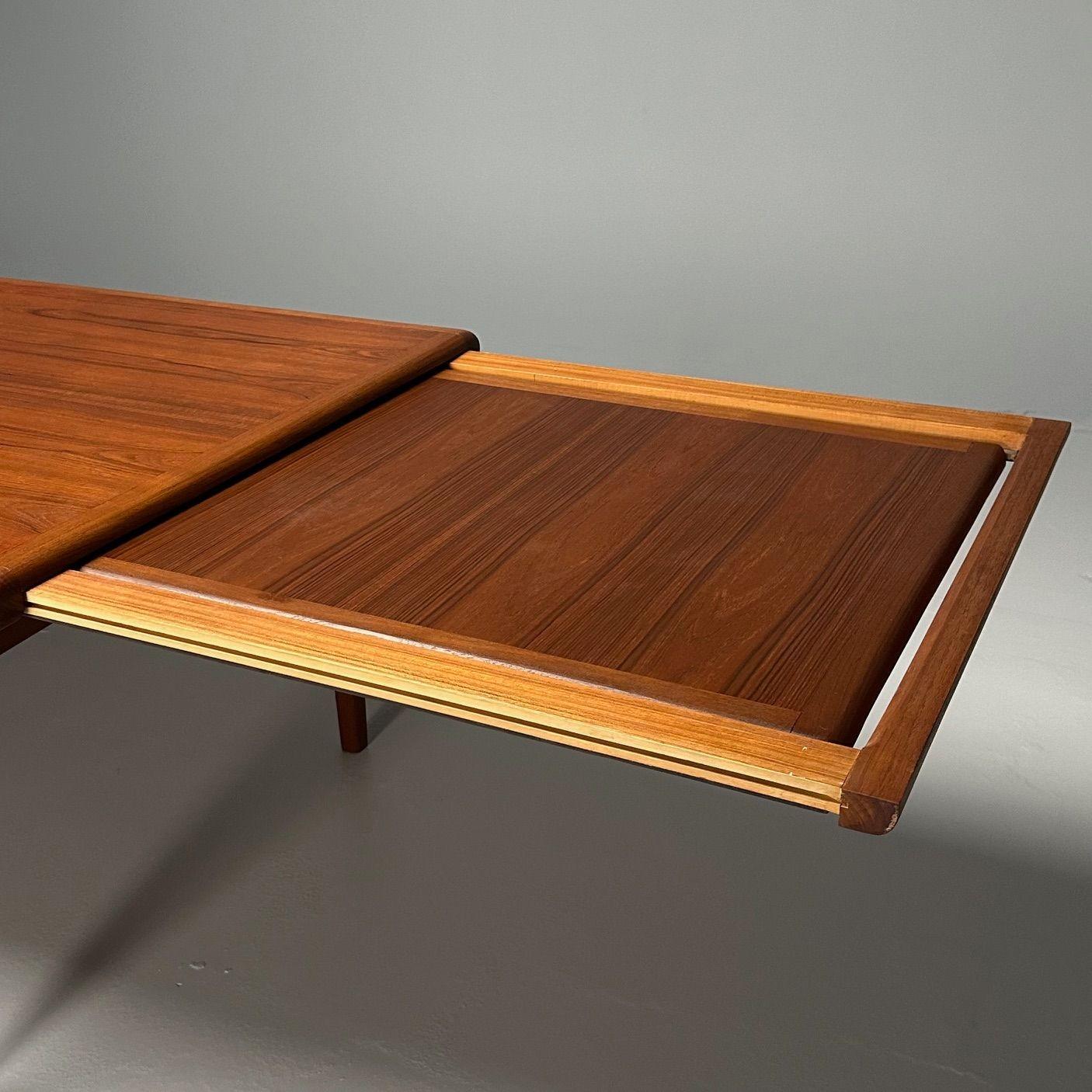 Johannes Andersen, Danish Mid-Century Modern, Dining Table, Teak, Denmark, 1960s For Sale 4
