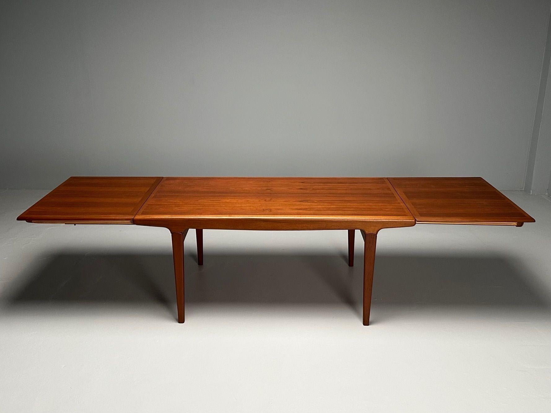 20ième siècle Johannes Andersen, Danish Mid-Century Modern, Table de salle à manger, Teck, Danemark, années 1960 en vente