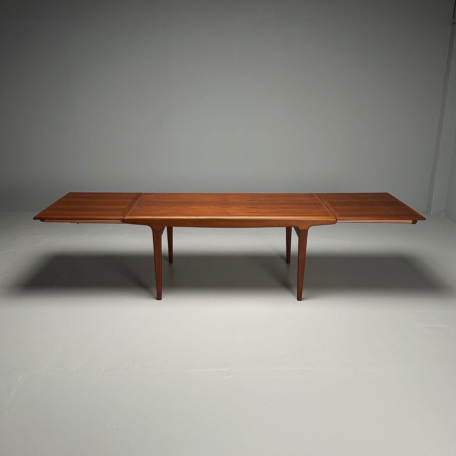 Johannes Andersen, Danish Mid-Century Modern, Dining Table, Teak, Denmark, 1960s For Sale 1