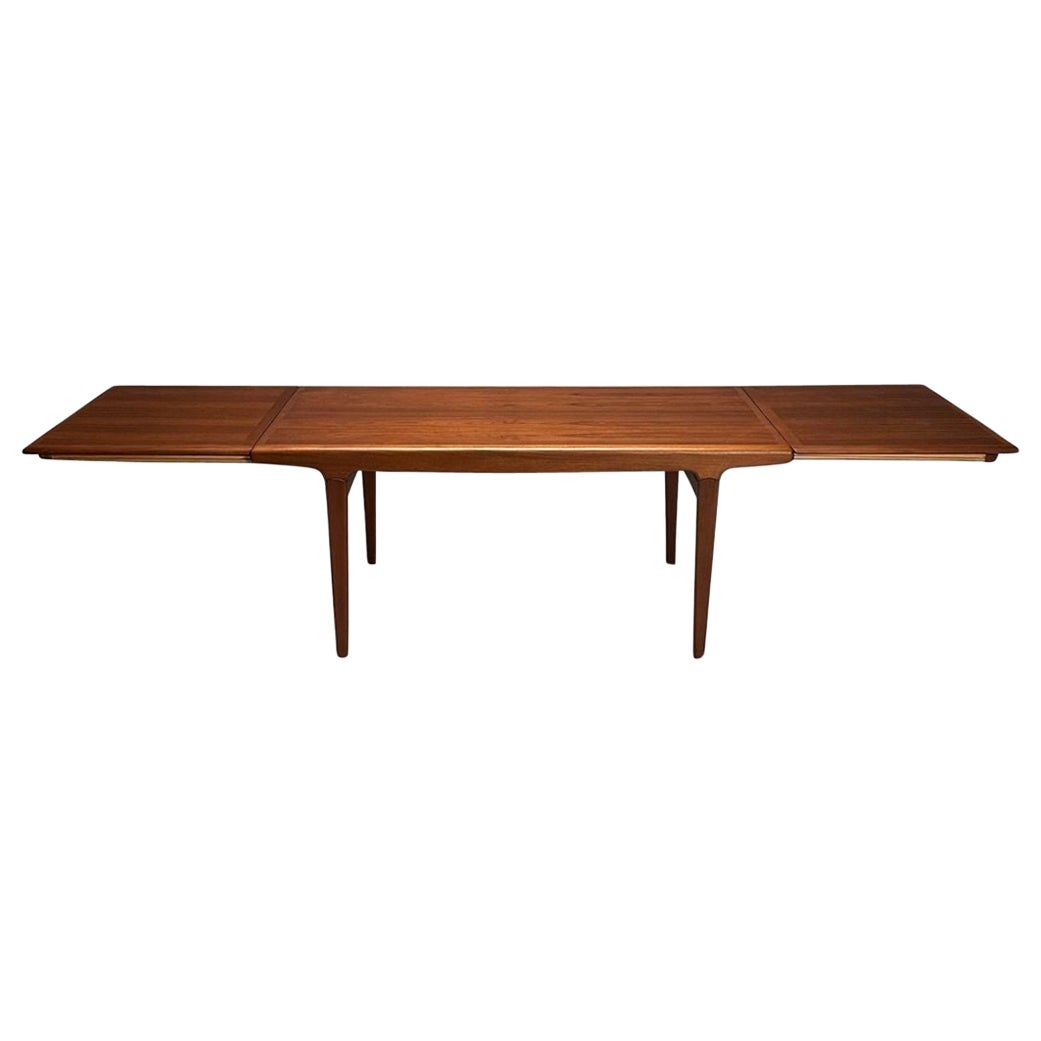 Johannes Andersen, Danish Mid-Century Modern, Dining Table, Teak, Denmark, 1960s