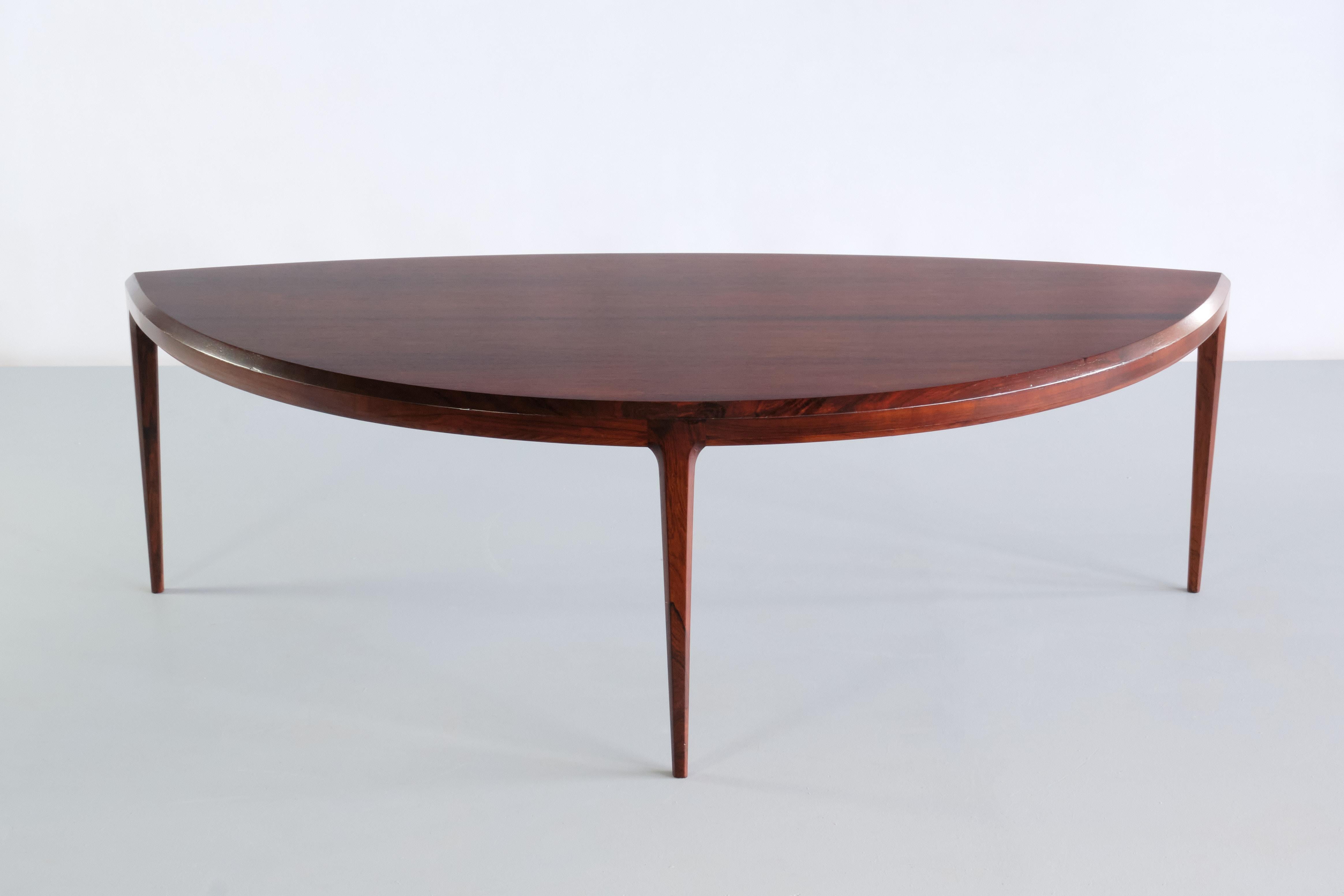 Johannes Andersen Demilune Coffee Table in Rosewood, CFC Silkeborg, 1960s For Sale 6