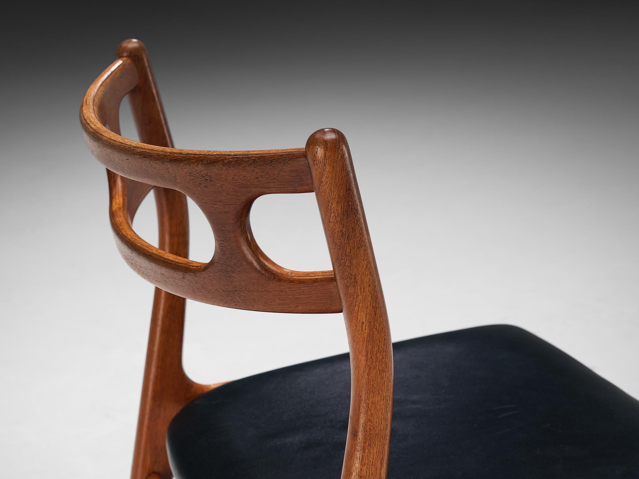 Danish Johannes Andersen Dining Chair in Teak and Black Upholstery For Sale