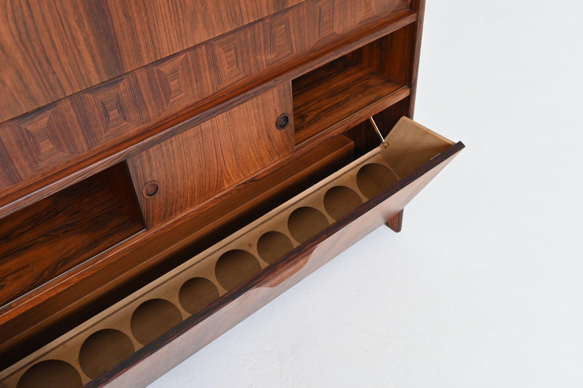 Johannes Andersen dry bar and Erik Buch stools rosewood Denmark 1960 For Sale 3