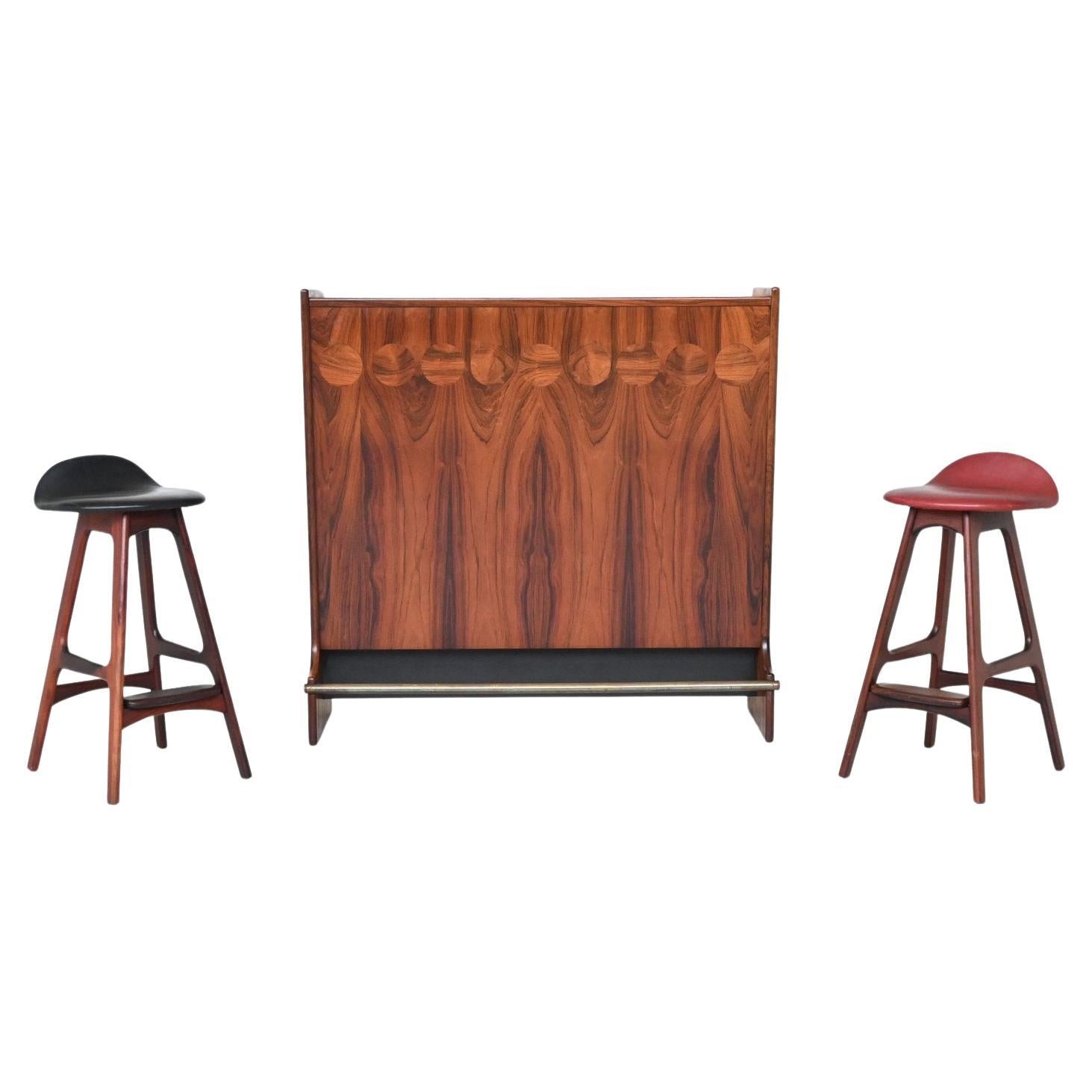 Johannes Andersen dry bar and Erik Buch stools rosewood Denmark 1960 For Sale