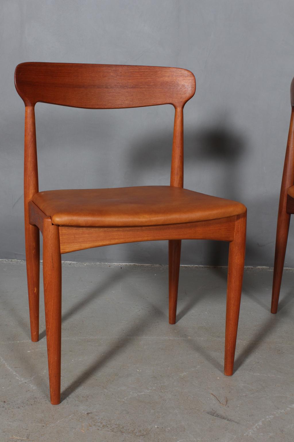 Johannes Andersen Eight Dining Chairs In Good Condition In Esbjerg, DK