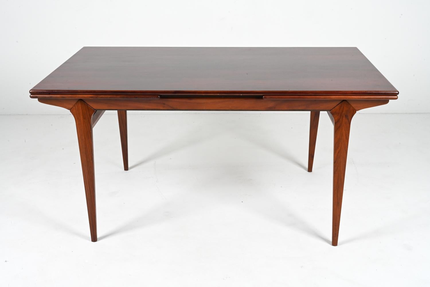 Danish Johannes Andersen Extension table in Mahogany For Sale