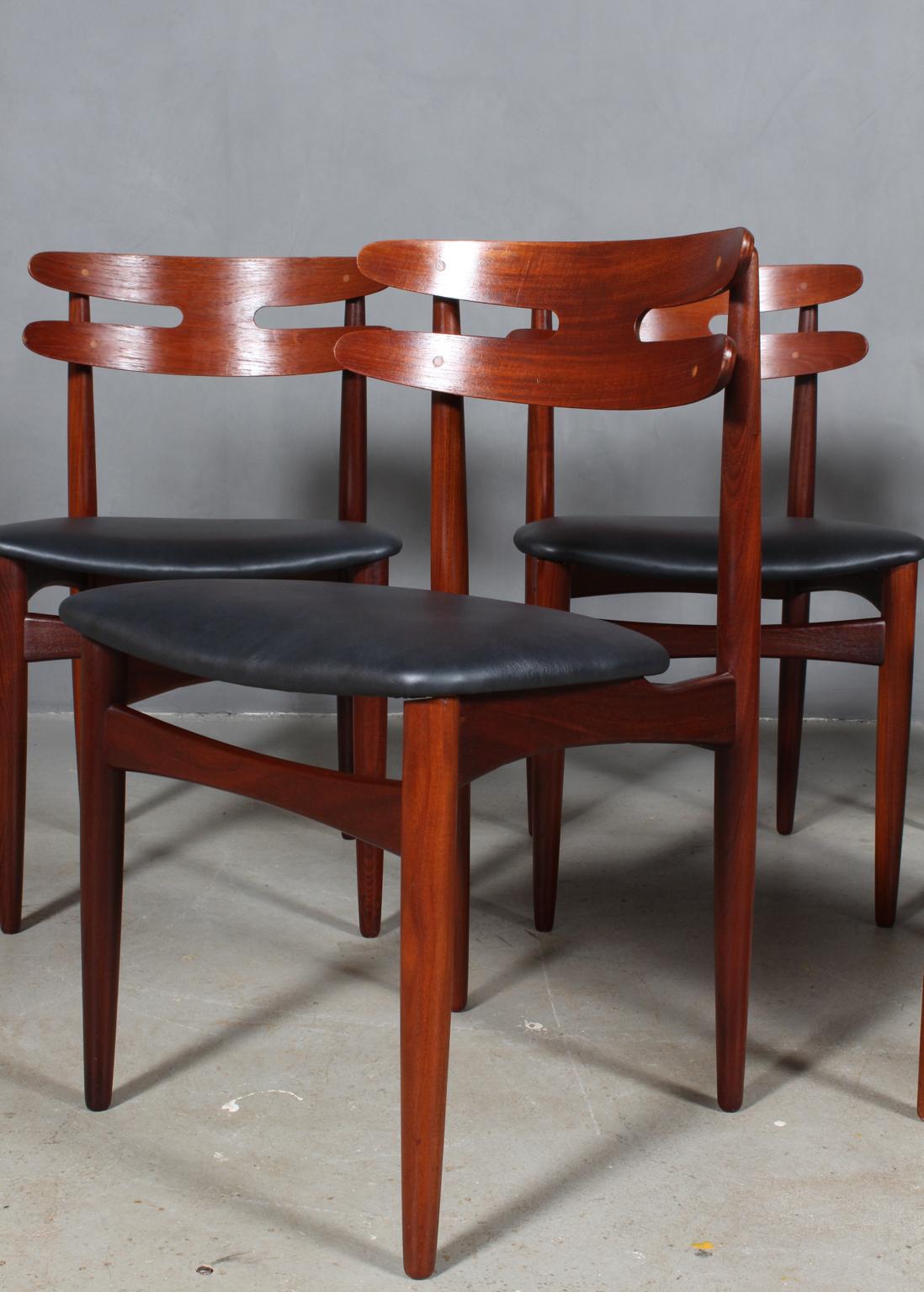 Scandinavian Modern Johannes Andersen Five Dining Chairs