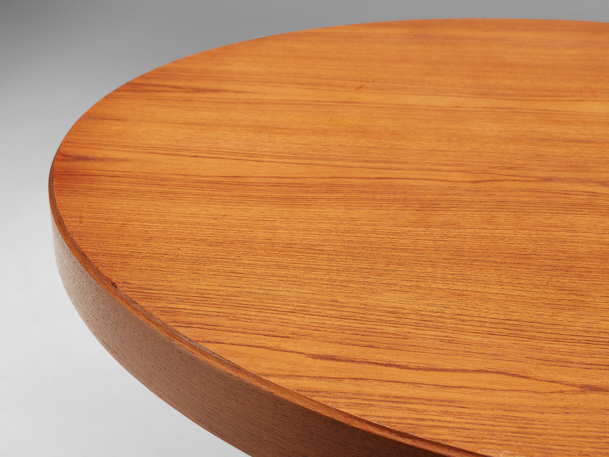Scandinavian Modern Johannes Andersen for Hans Bech Round Dining Table in Teak 1960s For Sale