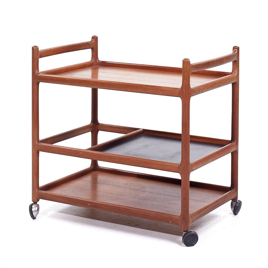 Mid-Century Modern Johannes Andersen pour Silkeborg Chariot de bar danois du milieu du siècle en teck en vente