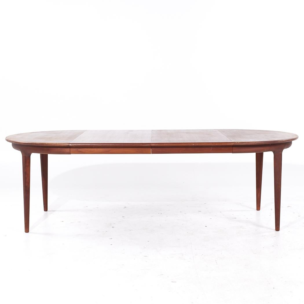 Table de salle à manger danoise extensible en teck avec 2 couches, Johannes Andersen pour Uldum MCM en vente 2