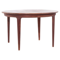Johannes Andersen for Uldum MCM Danish Teak Expanding Dining Table with 2 Leaves
