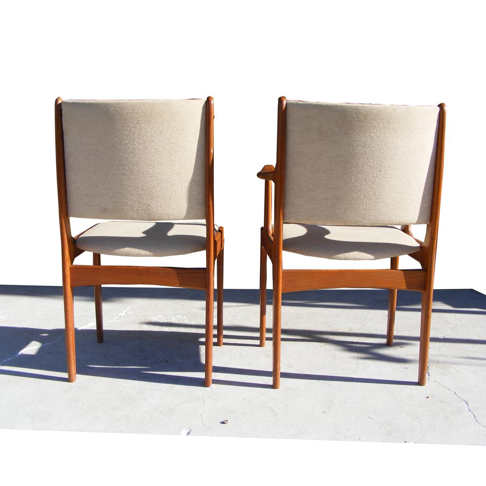 Johannes Andersen for Uldum Mobelfabrik Danish Teak Dining Chairs In Good Condition In Pasadena, TX
