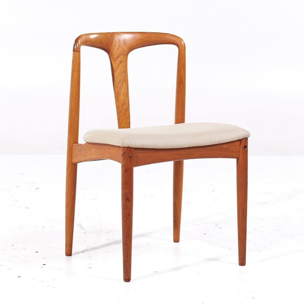 Danese Johannes Andersen per Uldum Mobelfabrik MCM Sedie Juliane in teak - Set di 6 in vendita