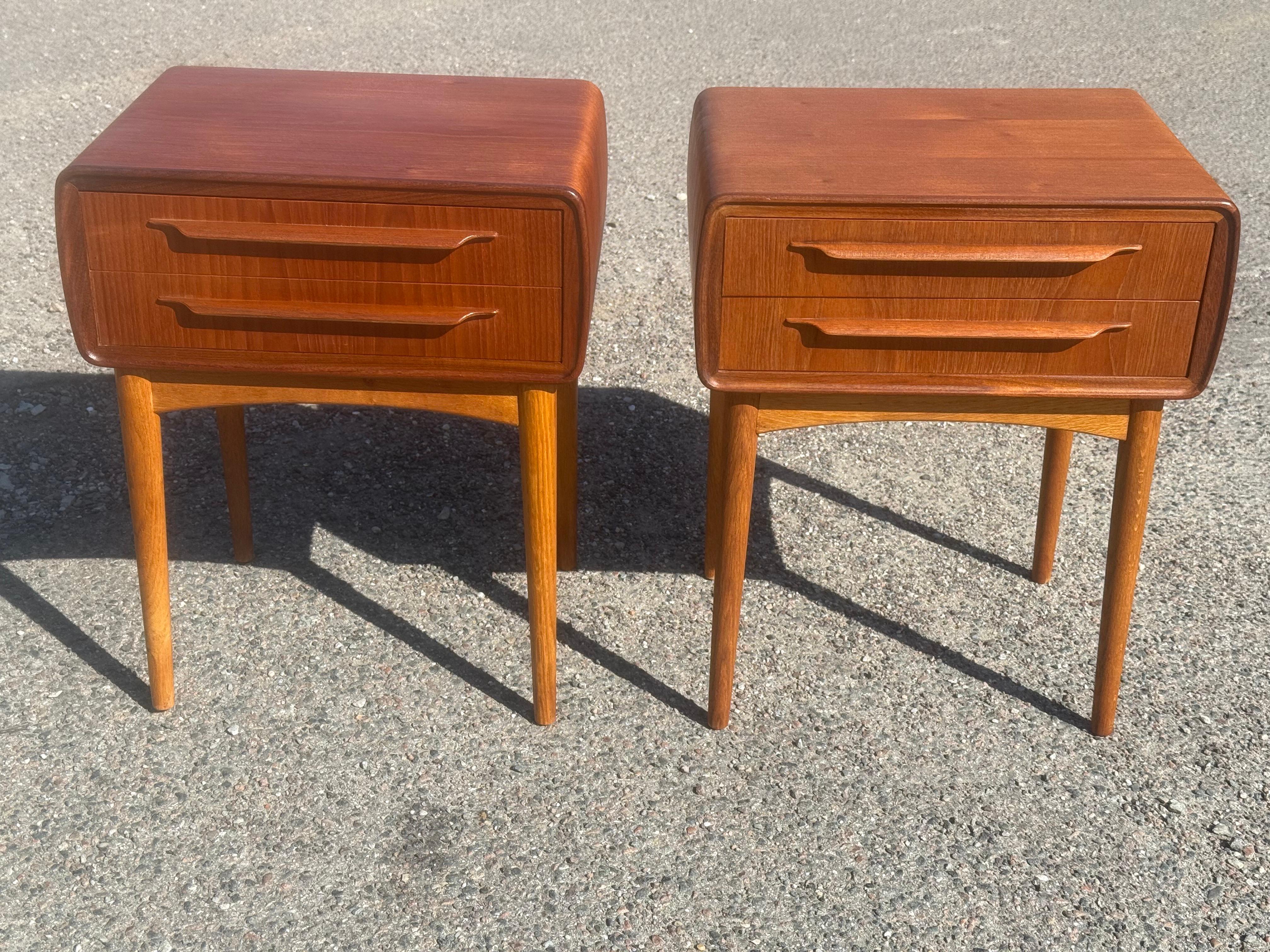 Tables de nuit iconiques de Johannes Andersen en teck avec pieds en chêne des années 1960. en vente 7
