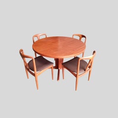Johannes Andersen "Juliane" Danish teak round dining table