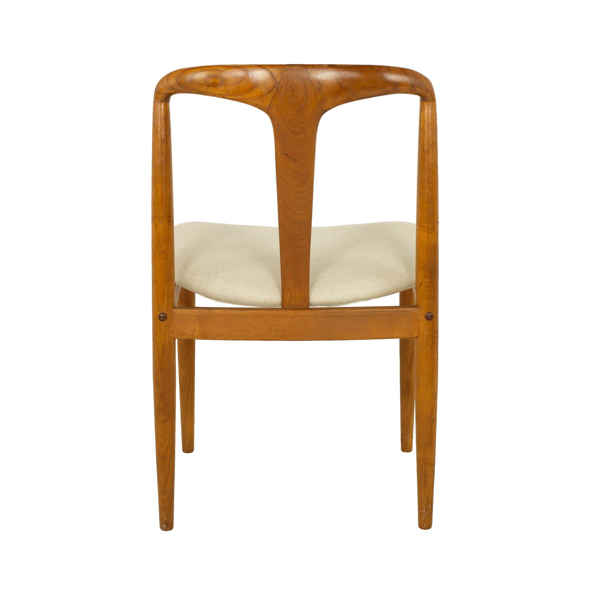 Johannes Andersen Juliane Style D-Scan Mid Century Teak Dining Chairs, Set of 4 2