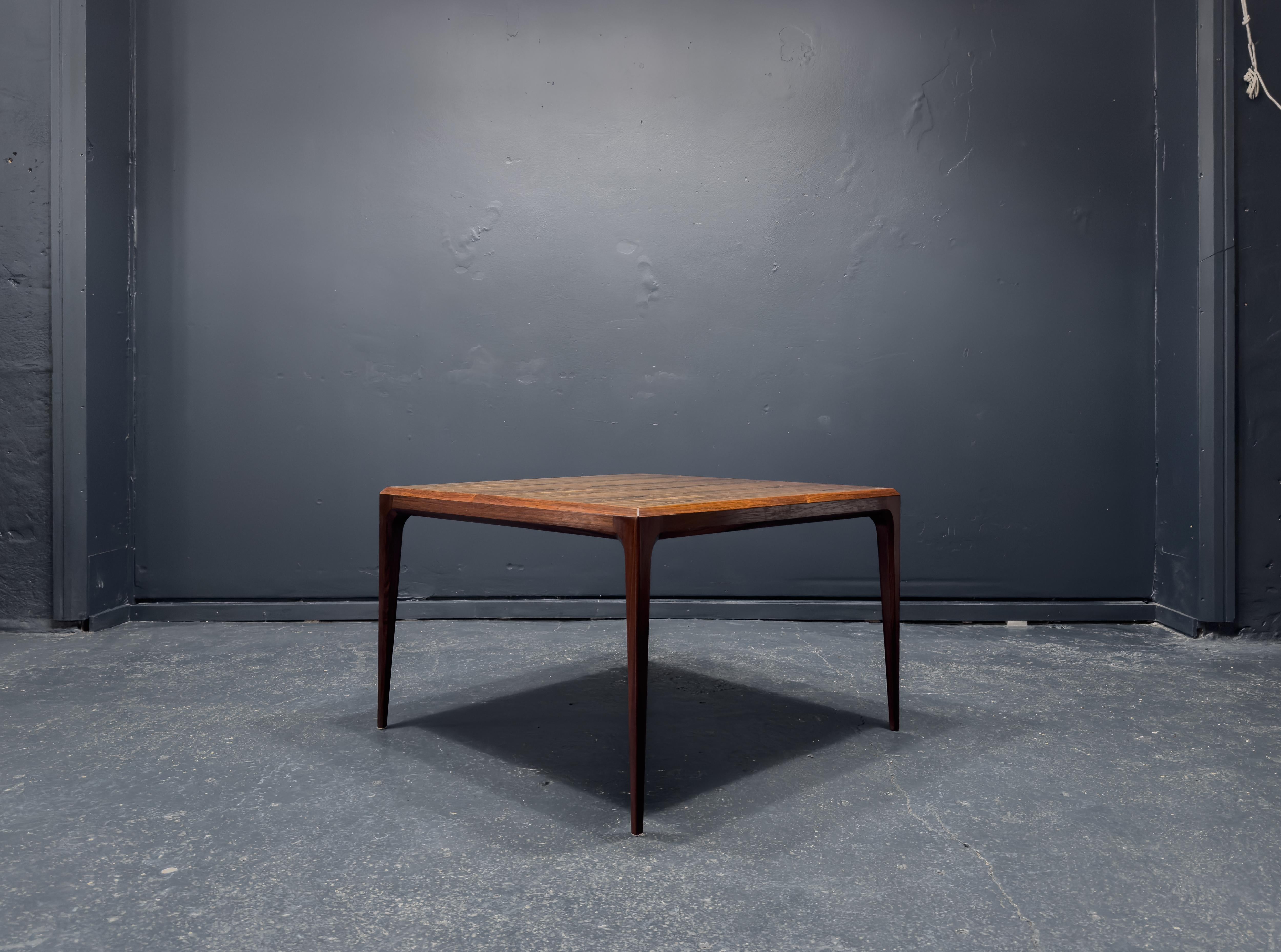 Mesa de centro grande Johannes Andersen Danés en venta