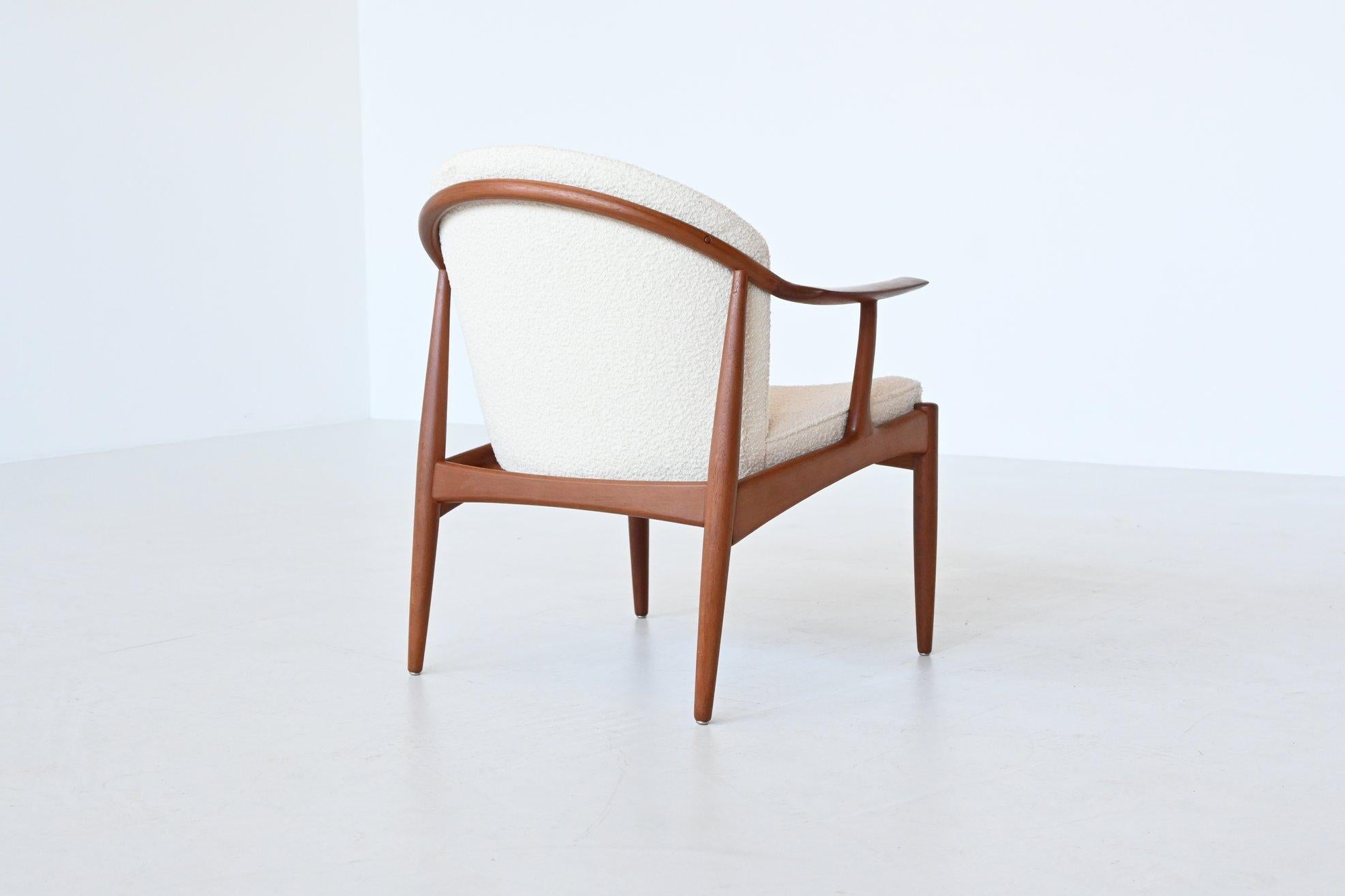 Danish Johannes Andersen lounge chair in teak CFC Silkeborg Denmark 1960 For Sale