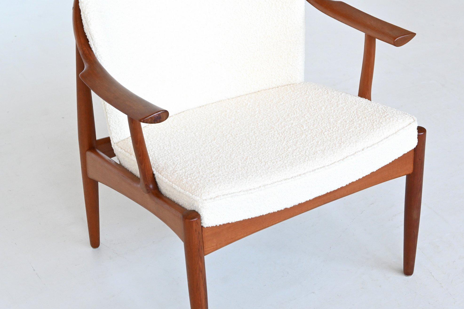 Johannes Andersen lounge chair in teak CFC Silkeborg Denmark 1960 For Sale 2