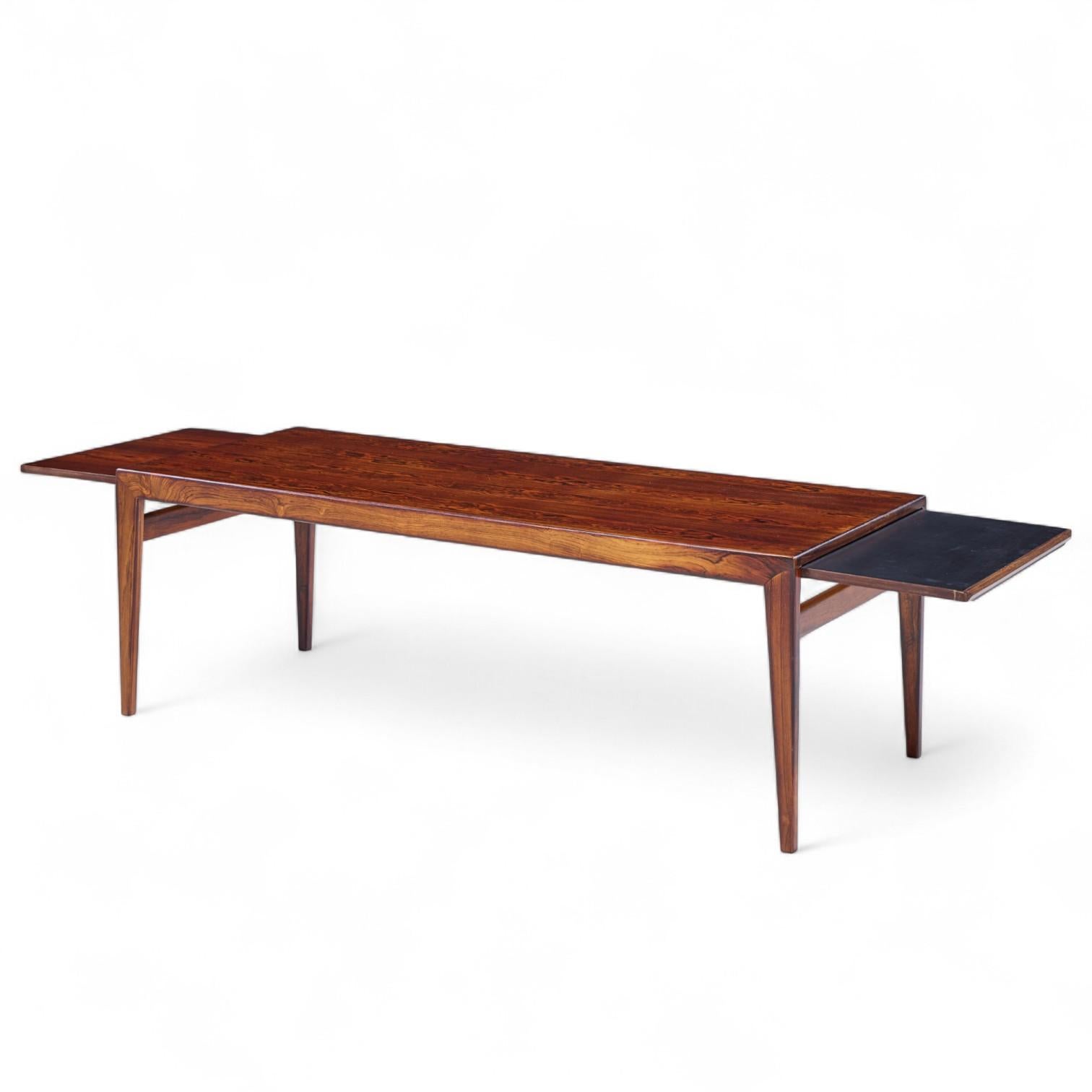 Mid-Century Modern Johannes Andersen Table basse à feuilles cachées en palissandre danois du milieu du siècle dernier en vente
