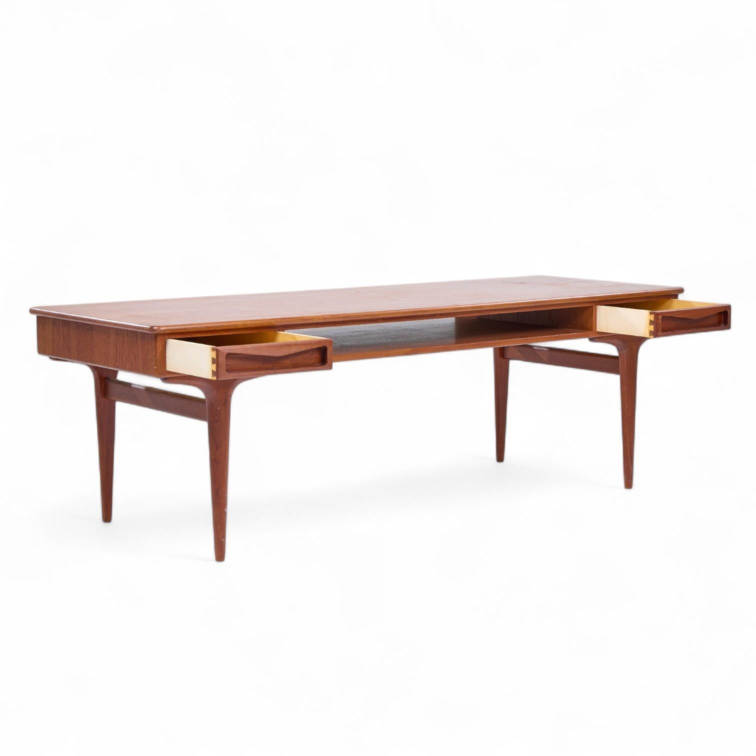 Johannes Andersen Mid Century Danish Teak Coffee Table For Sale 5