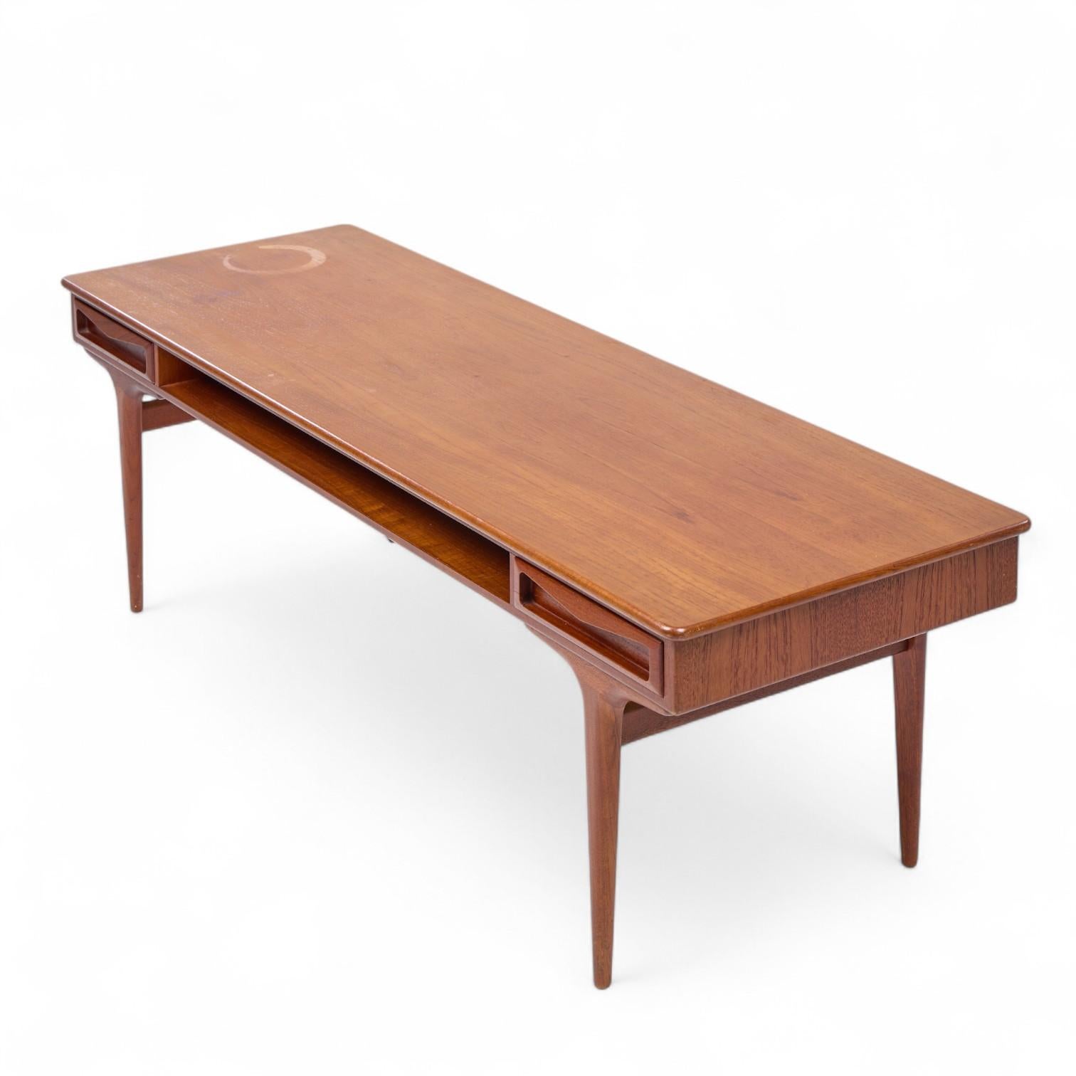 Johannes Andersen Mid Century Danish Teak Coffee Table For Sale 7