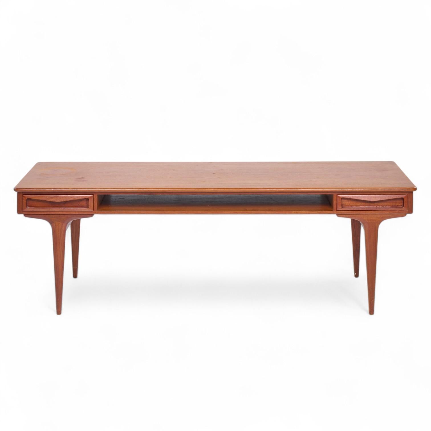 Johannes Andersen Mid Century Danish Teak Coffee Table For Sale 3